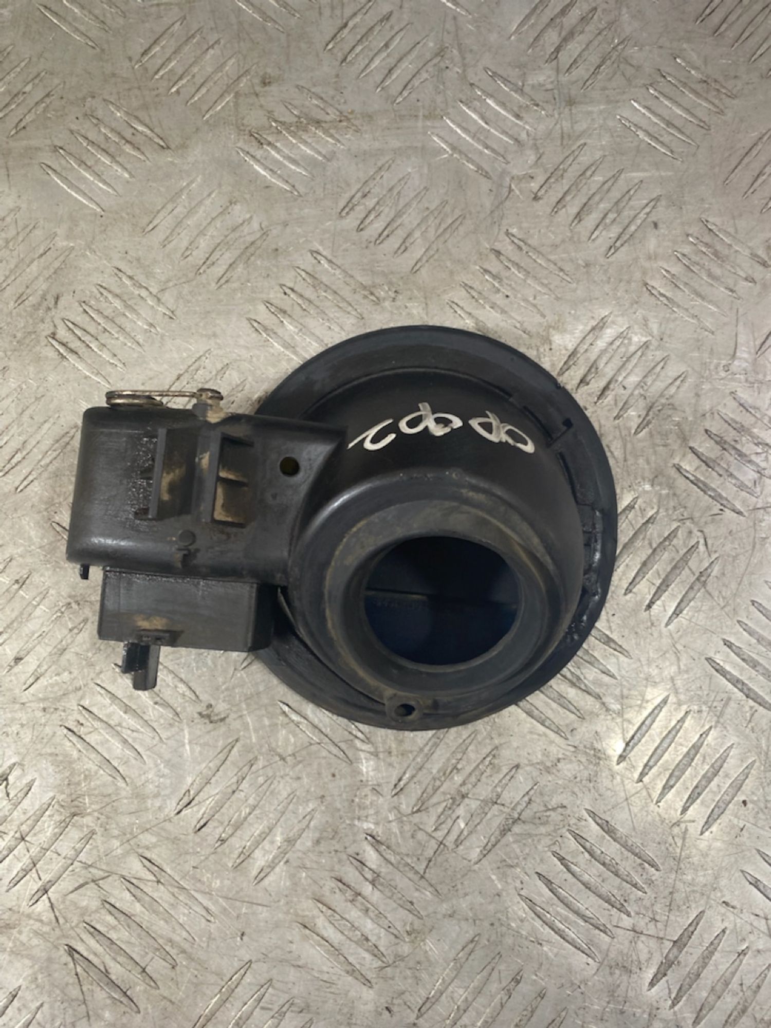 https://ycs.partsauto.market/partsauto-images/thmbs/userImages/7493bedda53ffbba18042670cc6fed05/part/72a9ec05-fb84-4e7e-882a-6ae60eb13288_1721228466811.jpg