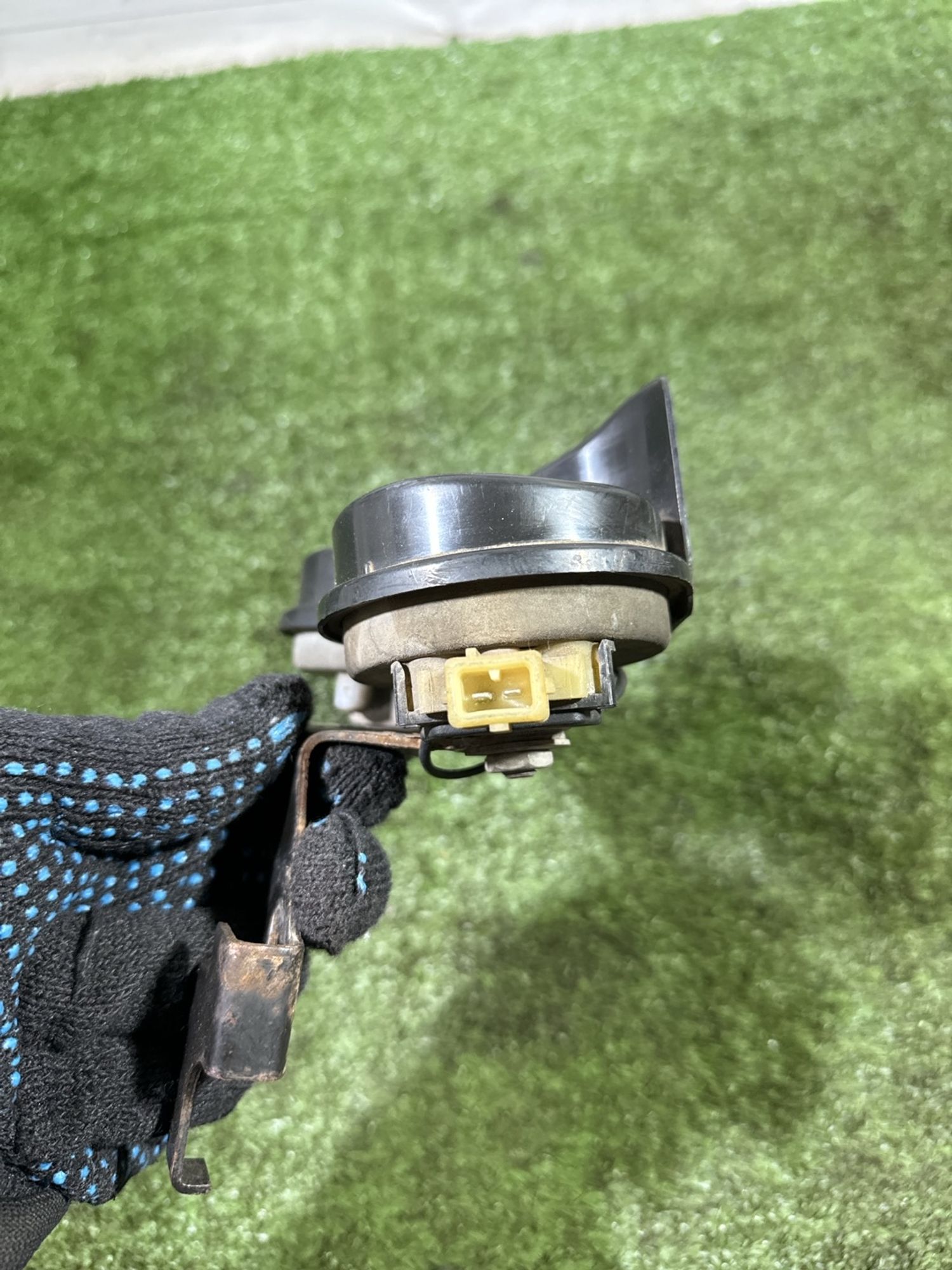 https://ycs.partsauto.market/partsauto-images/thmbs/userImages/7493bedda53ffbba18042670cc6fed05/part/72b99922-a4fe-4700-830d-2a58c2489f4a_1743588522580.jpg