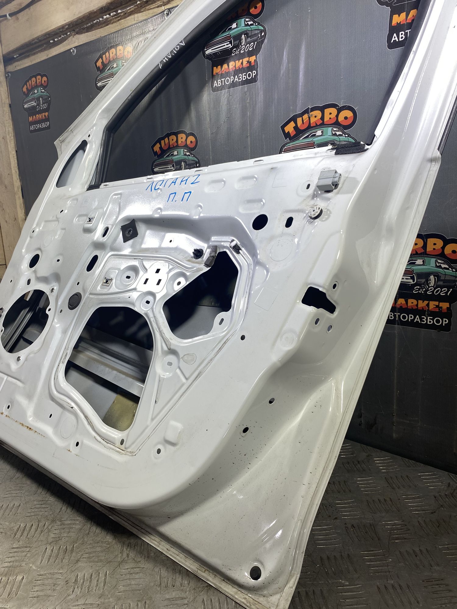 https://ycs.partsauto.market/partsauto-images/thmbs/userImages/7493bedda53ffbba18042670cc6fed05/part/72f31fe7-783c-490e-85f0-6f5f2b539dca_1718980146152.jpg