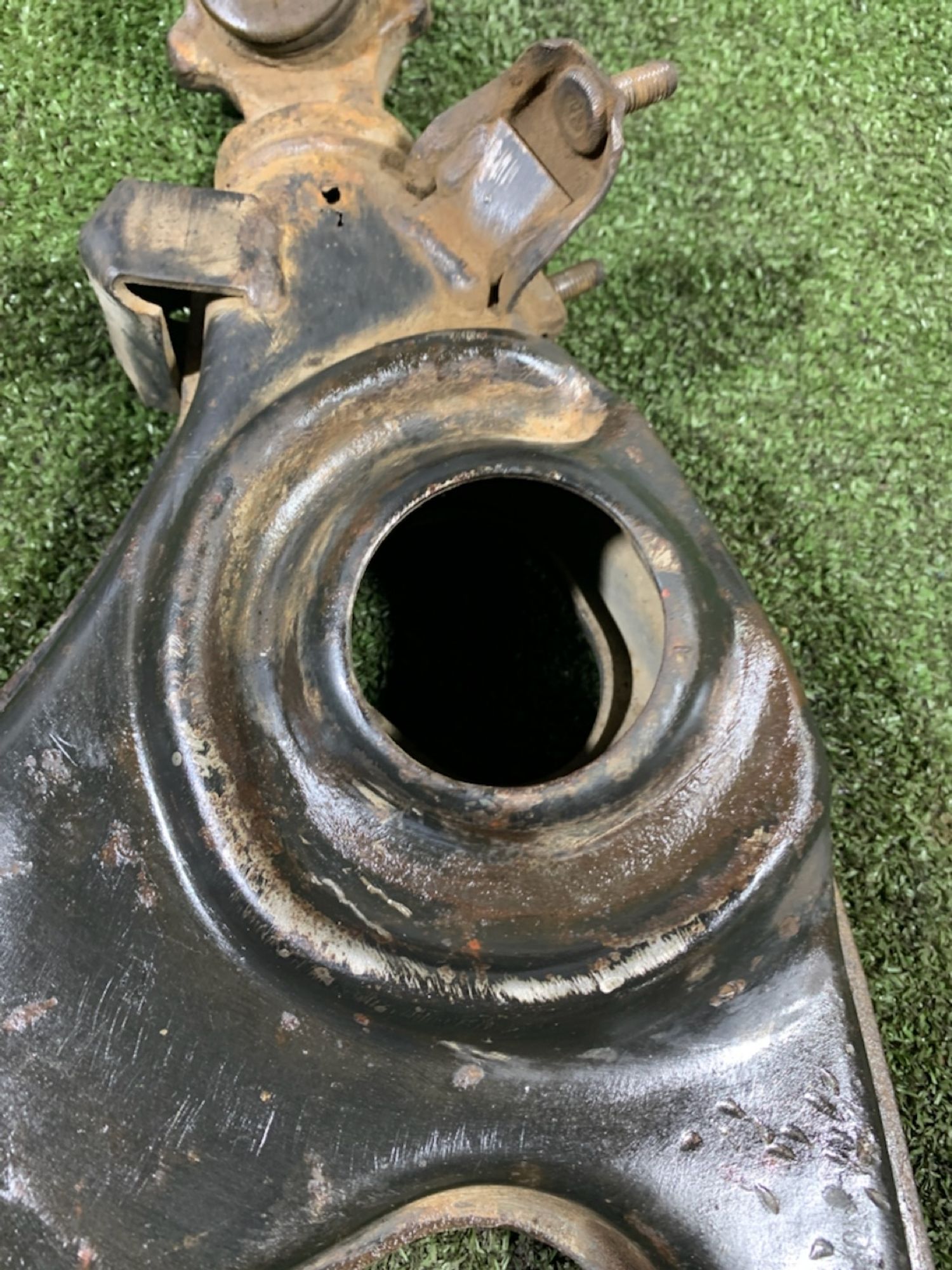 https://ycs.partsauto.market/partsauto-images/thmbs/userImages/7493bedda53ffbba18042670cc6fed05/part/7412f55b-2935-4b84-9920-72bec31e8630_1735283784073.jpg