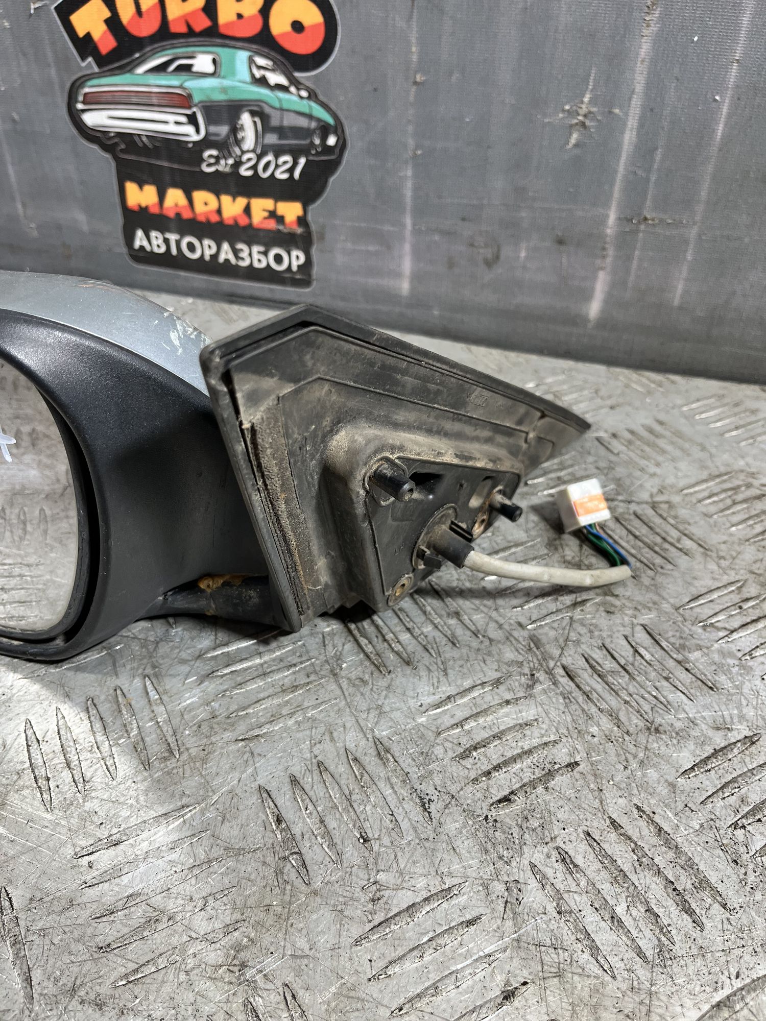 https://ycs.partsauto.market/partsauto-images/thmbs/userImages/7493bedda53ffbba18042670cc6fed05/part/74469103-81ad-4bce-a114-4833b7d2bbe8_1719919125505.jpg