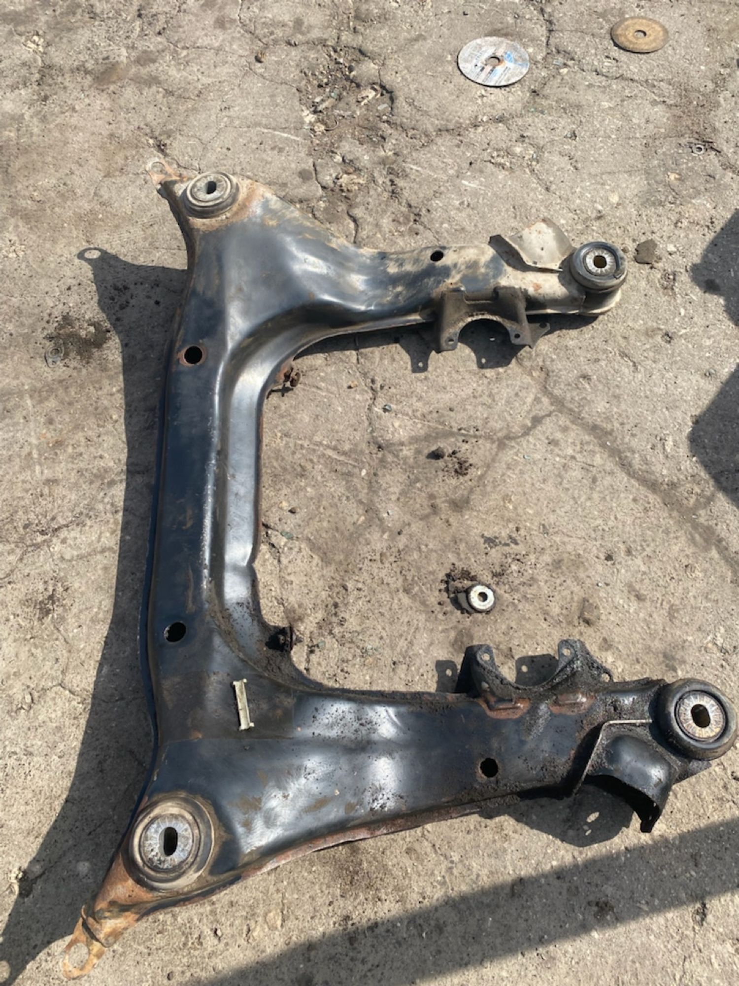 https://ycs.partsauto.market/partsauto-images/thmbs/userImages/7493bedda53ffbba18042670cc6fed05/part/744b92db-5fec-45c9-bf09-78eca6210009_1721470070316.jpg