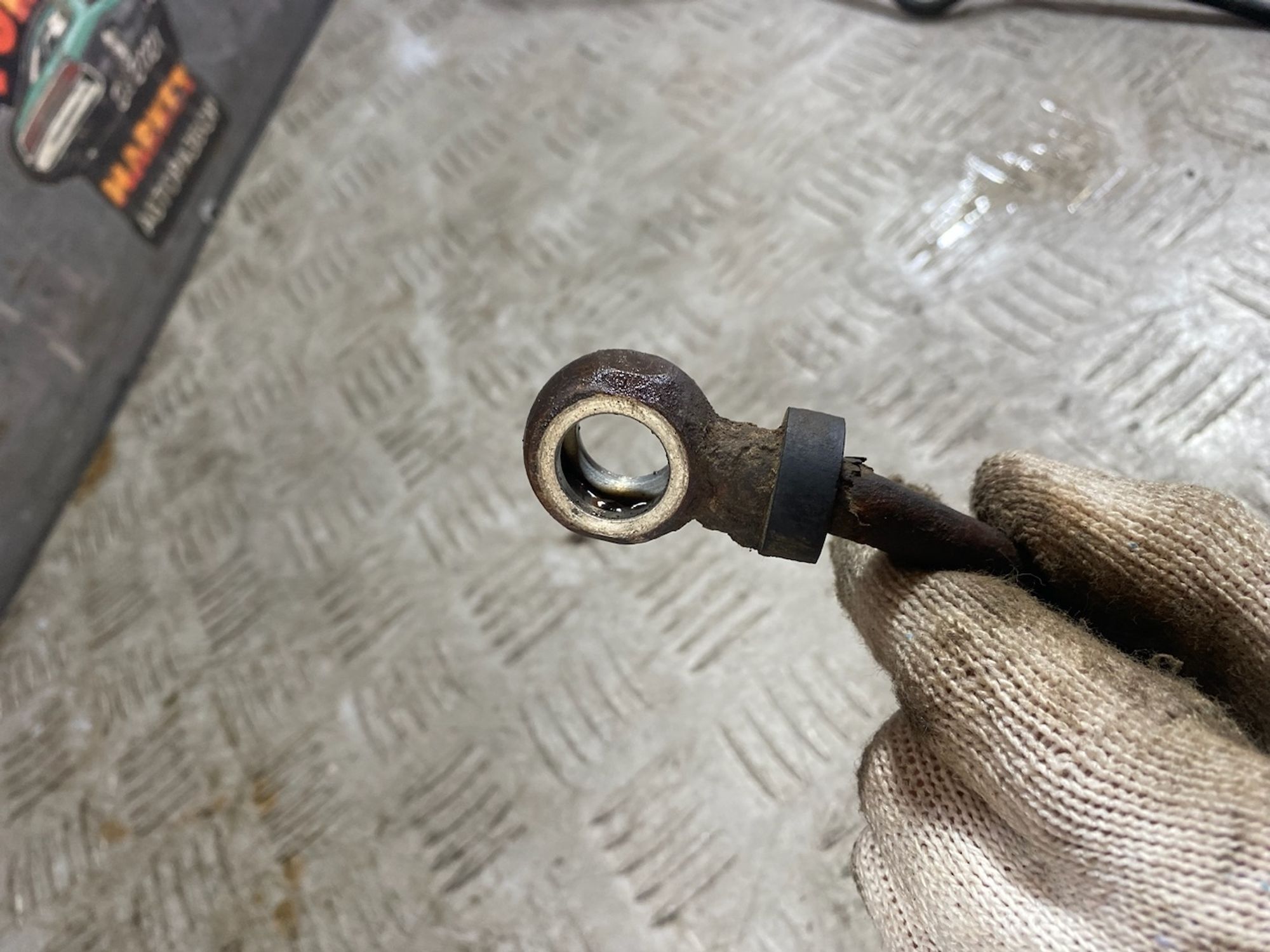 https://ycs.partsauto.market/partsauto-images/thmbs/userImages/7493bedda53ffbba18042670cc6fed05/part/747ccf34-7852-4349-87b1-468d2827dcf8_1725458876173.jpg