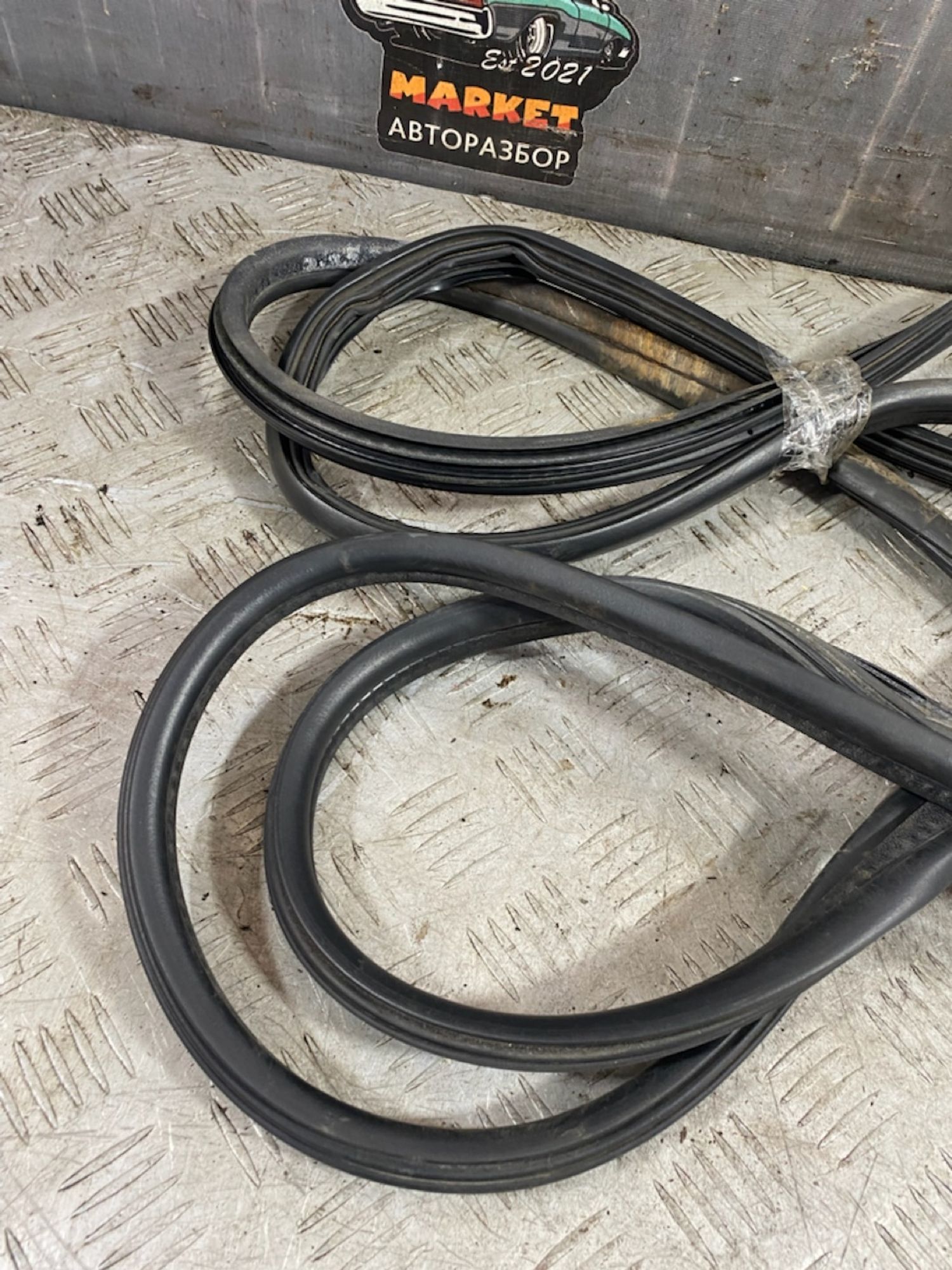 https://ycs.partsauto.market/partsauto-images/thmbs/userImages/7493bedda53ffbba18042670cc6fed05/part/751dac16-37b6-47ff-9ee5-2fbf61366aac_1723473096487.jpg