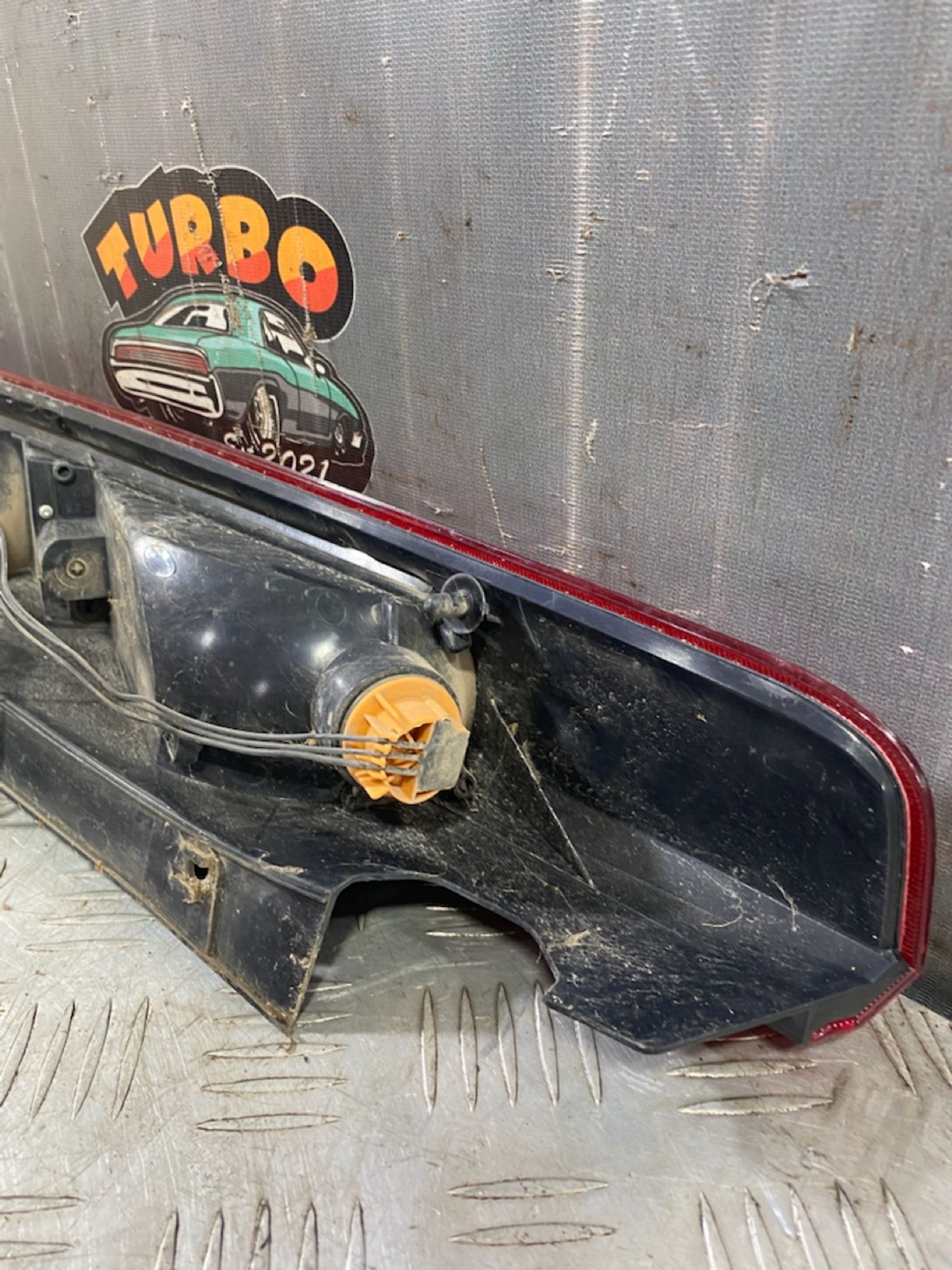 https://ycs.partsauto.market/partsauto-images/thmbs/userImages/7493bedda53ffbba18042670cc6fed05/part/761d3220-7707-4033-9e72-b38486f1dad3_1721221347103.jpg