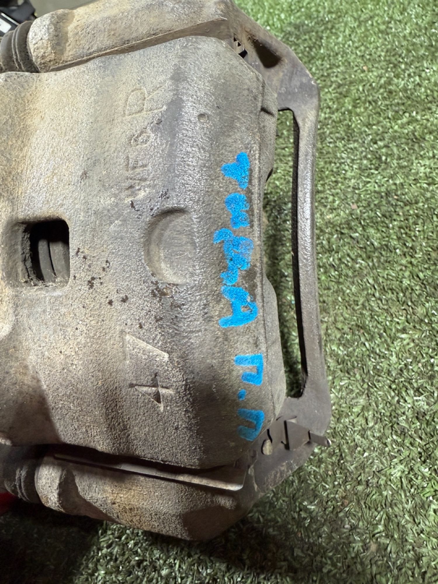 https://ycs.partsauto.market/partsauto-images/thmbs/userImages/7493bedda53ffbba18042670cc6fed05/part/76775df0-6b35-47bc-9a40-6fe4265daa49_1736248998924.jpg