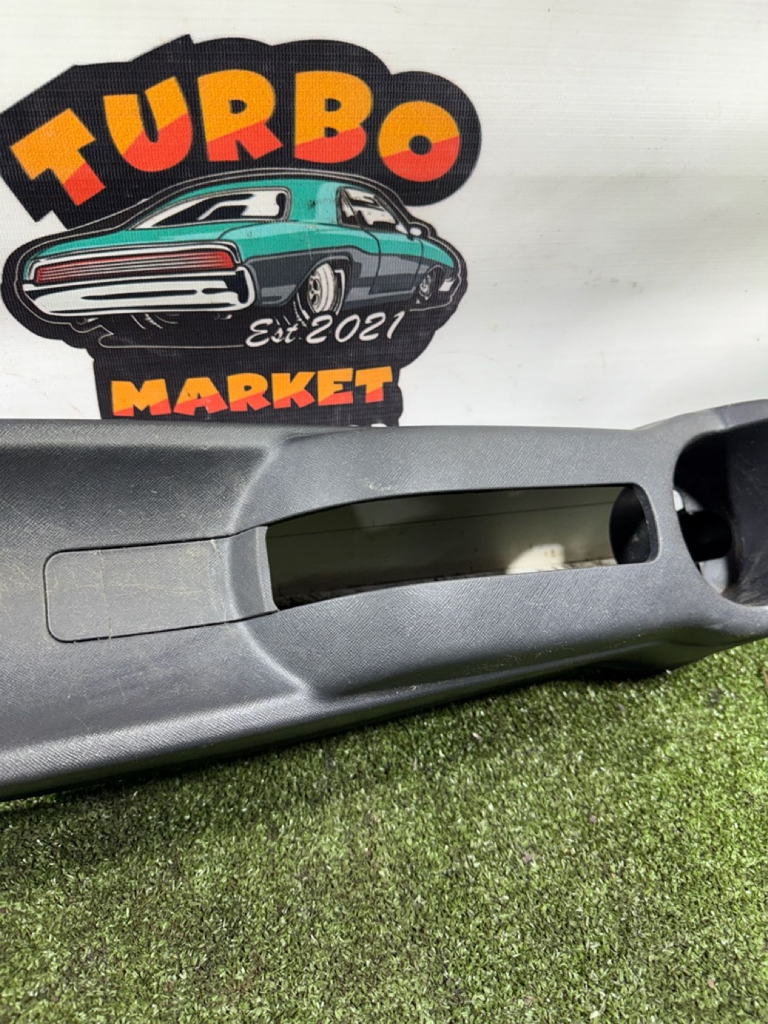 https://ycs.partsauto.market/partsauto-images/thmbs/userImages/7493bedda53ffbba18042670cc6fed05/part/77402318-af6d-40e0-82ac-ebc04e886499_1734703878677.jpg