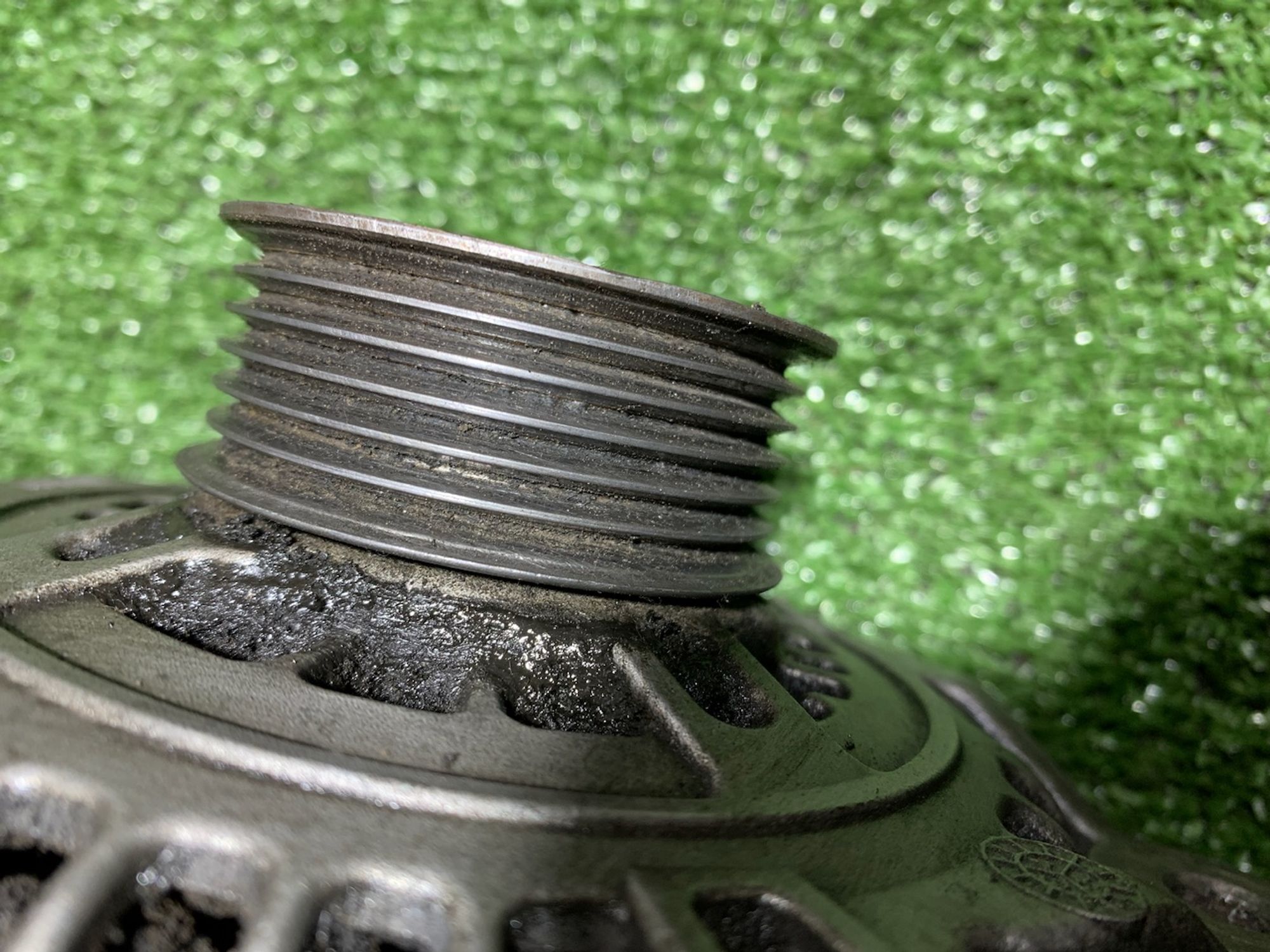 https://ycs.partsauto.market/partsauto-images/thmbs/userImages/7493bedda53ffbba18042670cc6fed05/part/779f537b-0ad3-4800-832f-0f2fe2300b40_1731051034355.jpg