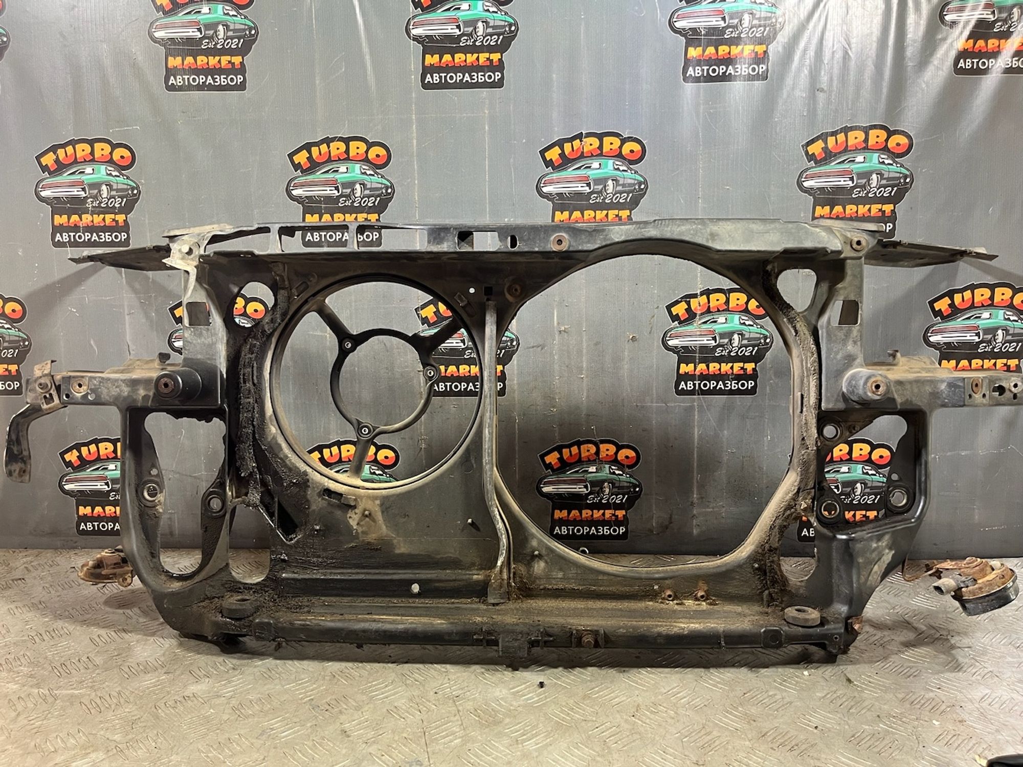 https://ycs.partsauto.market/partsauto-images/thmbs/userImages/7493bedda53ffbba18042670cc6fed05/part/780fdf71-28f4-4317-a278-fdde53c87d43_1721319345589.jpg