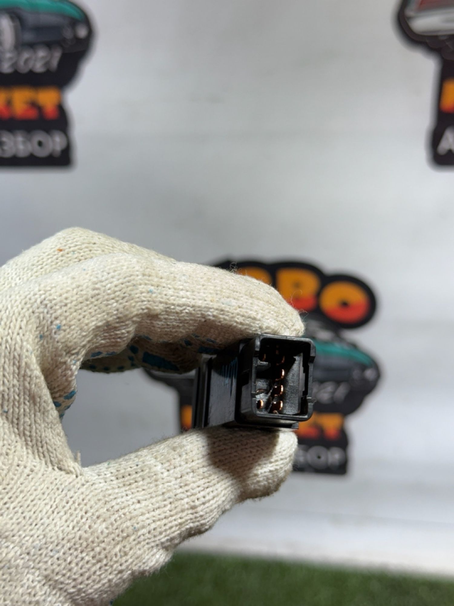 https://ycs.partsauto.market/partsauto-images/thmbs/userImages/7493bedda53ffbba18042670cc6fed05/part/787f42d2-4a3e-4879-84a6-5b6a57fa14ea_1734697478178.jpg