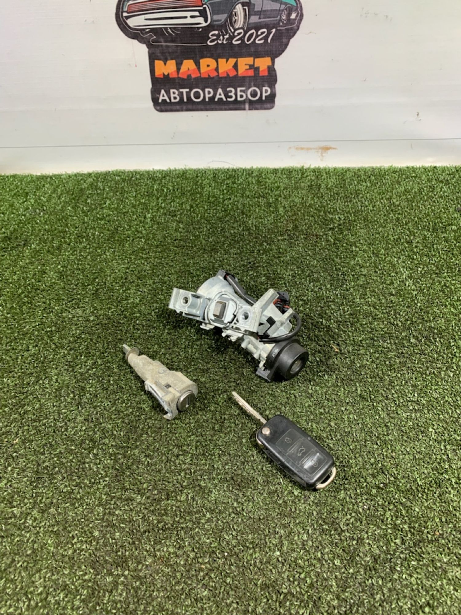 https://ycs.partsauto.market/partsauto-images/thmbs/userImages/7493bedda53ffbba18042670cc6fed05/part/78ea6c32-22da-4e75-9953-ef757c9a8a92_1738144060682.jpg