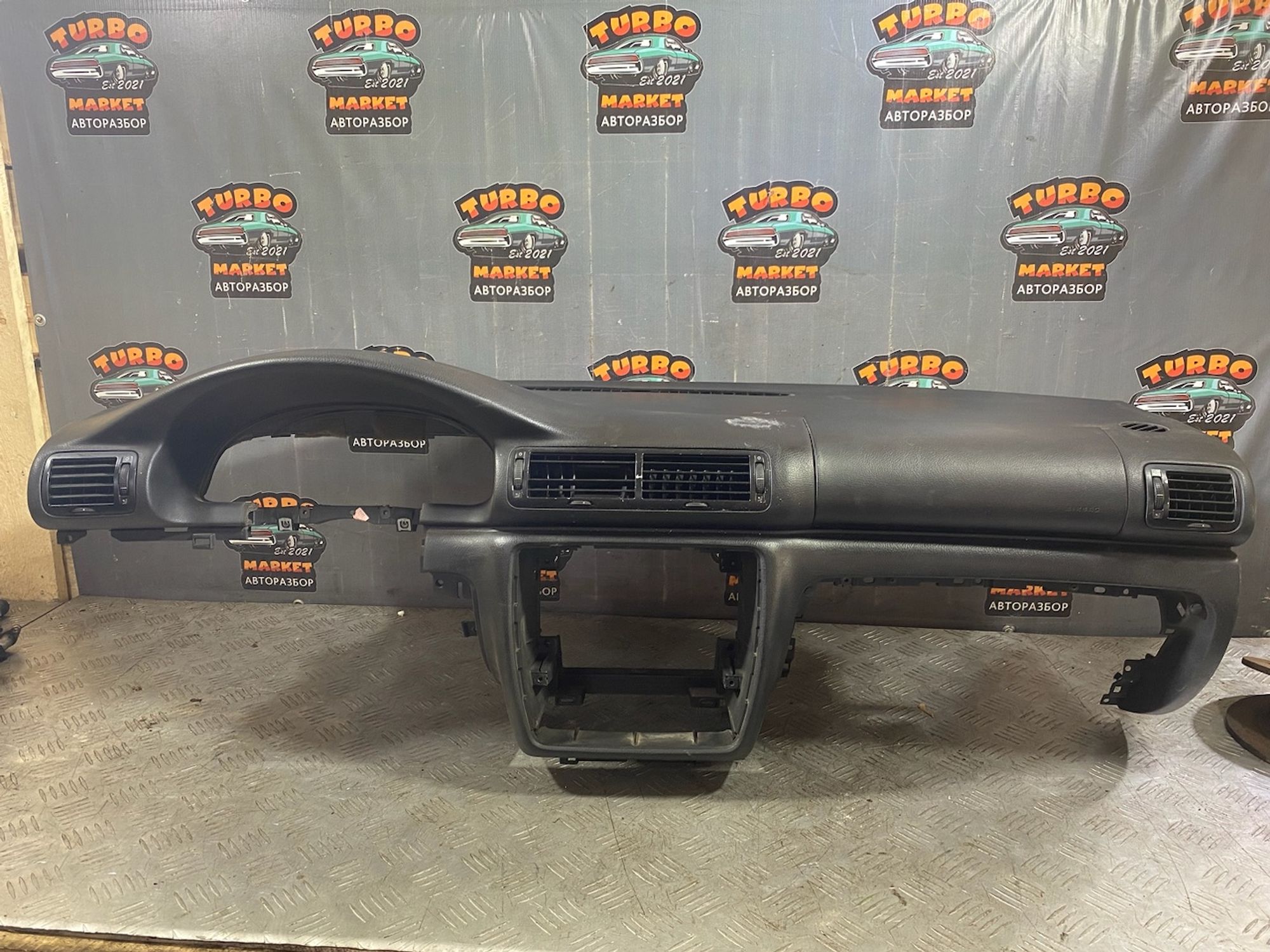 https://ycs.partsauto.market/partsauto-images/thmbs/userImages/7493bedda53ffbba18042670cc6fed05/part/7a35e504-8fb3-40cc-a2d6-a496710e9a56_1721400171621.jpg