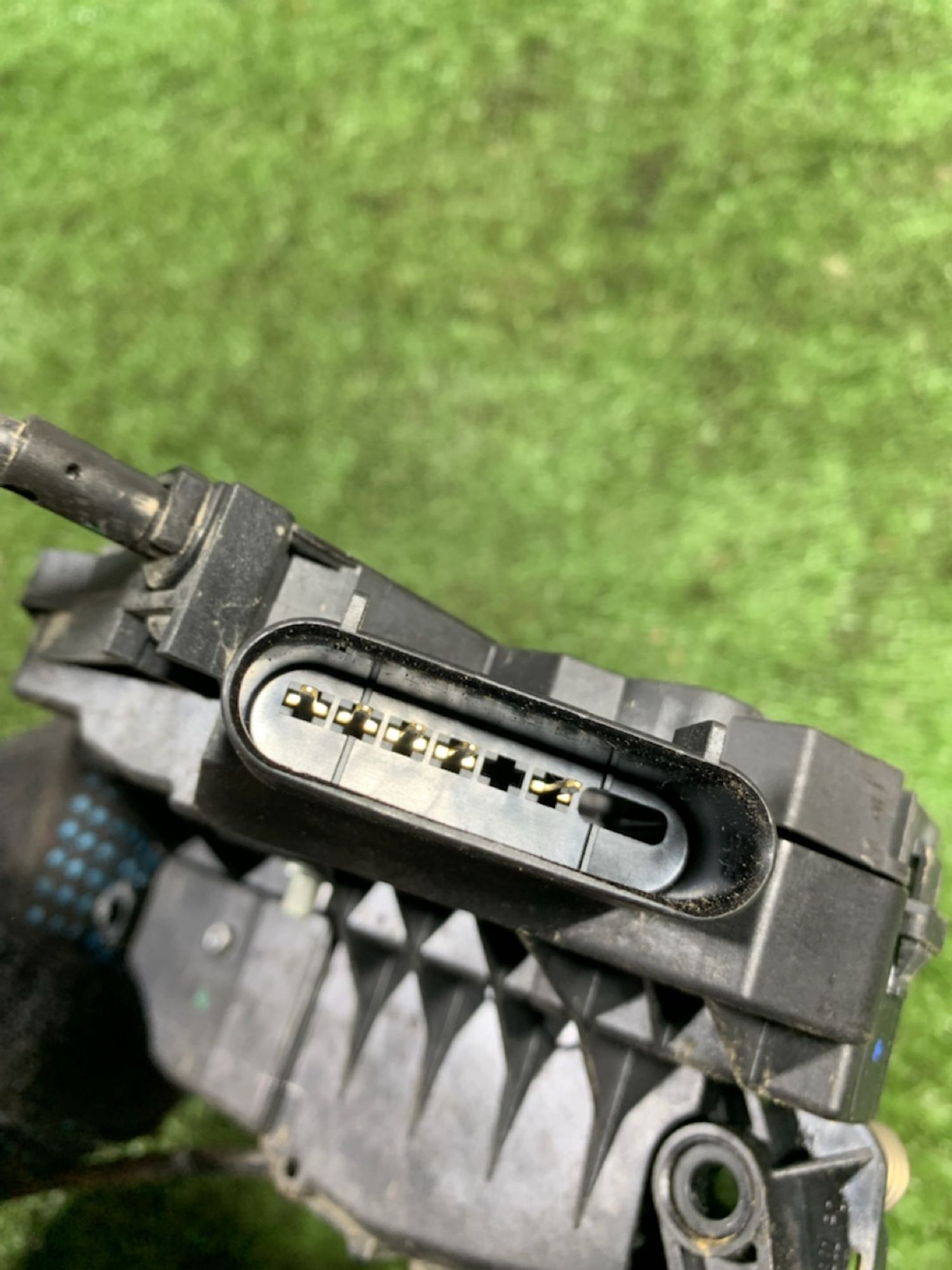 https://ycs.partsauto.market/partsauto-images/thmbs/userImages/7493bedda53ffbba18042670cc6fed05/part/7ad6bacc-1b38-41b9-b510-7ae19e3bde29_1741179367886.jpg