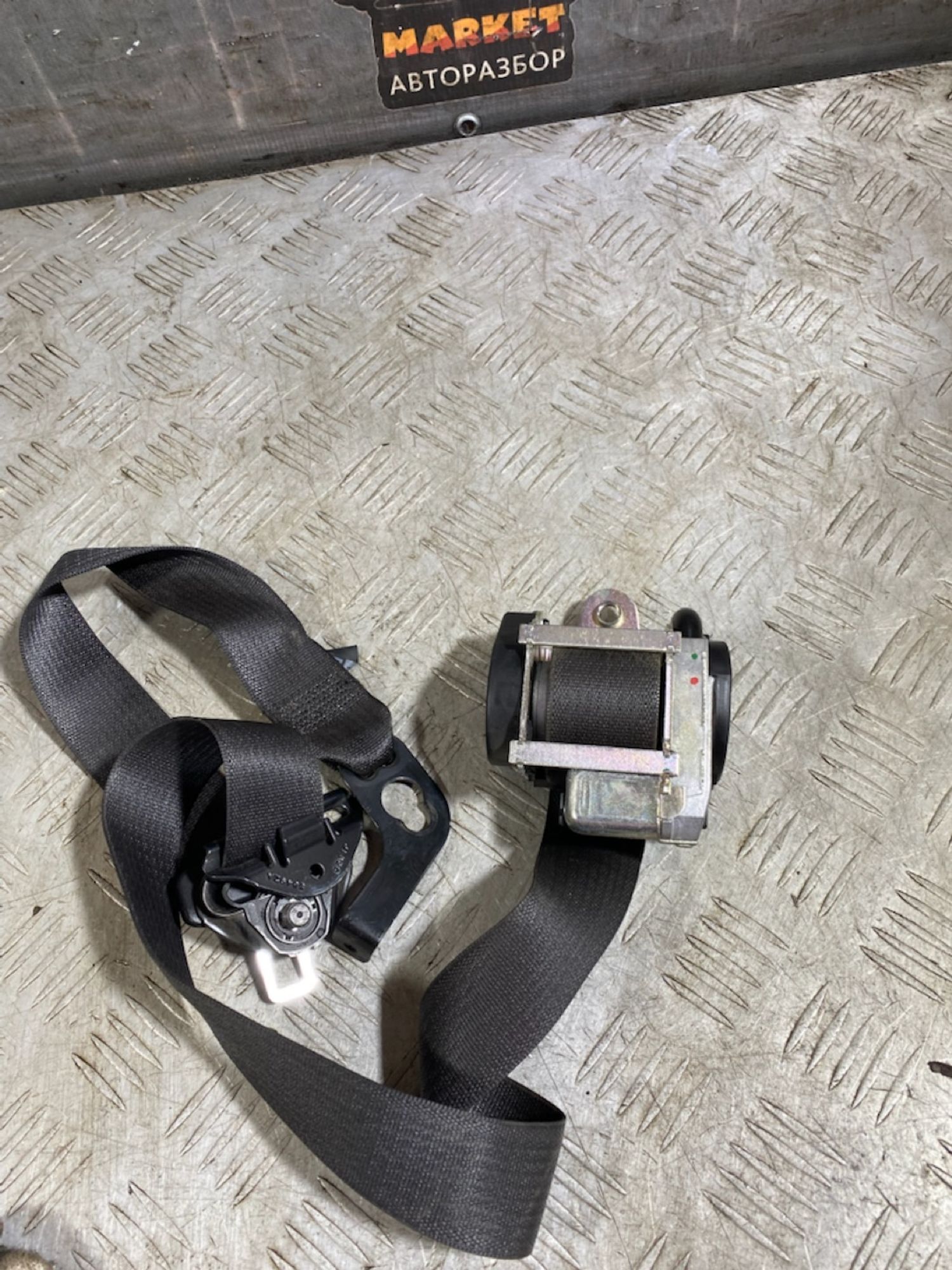 https://ycs.partsauto.market/partsauto-images/thmbs/userImages/7493bedda53ffbba18042670cc6fed05/part/7c0719a8-3cb6-4efe-827e-552802a9c812_1729003219473.jpg