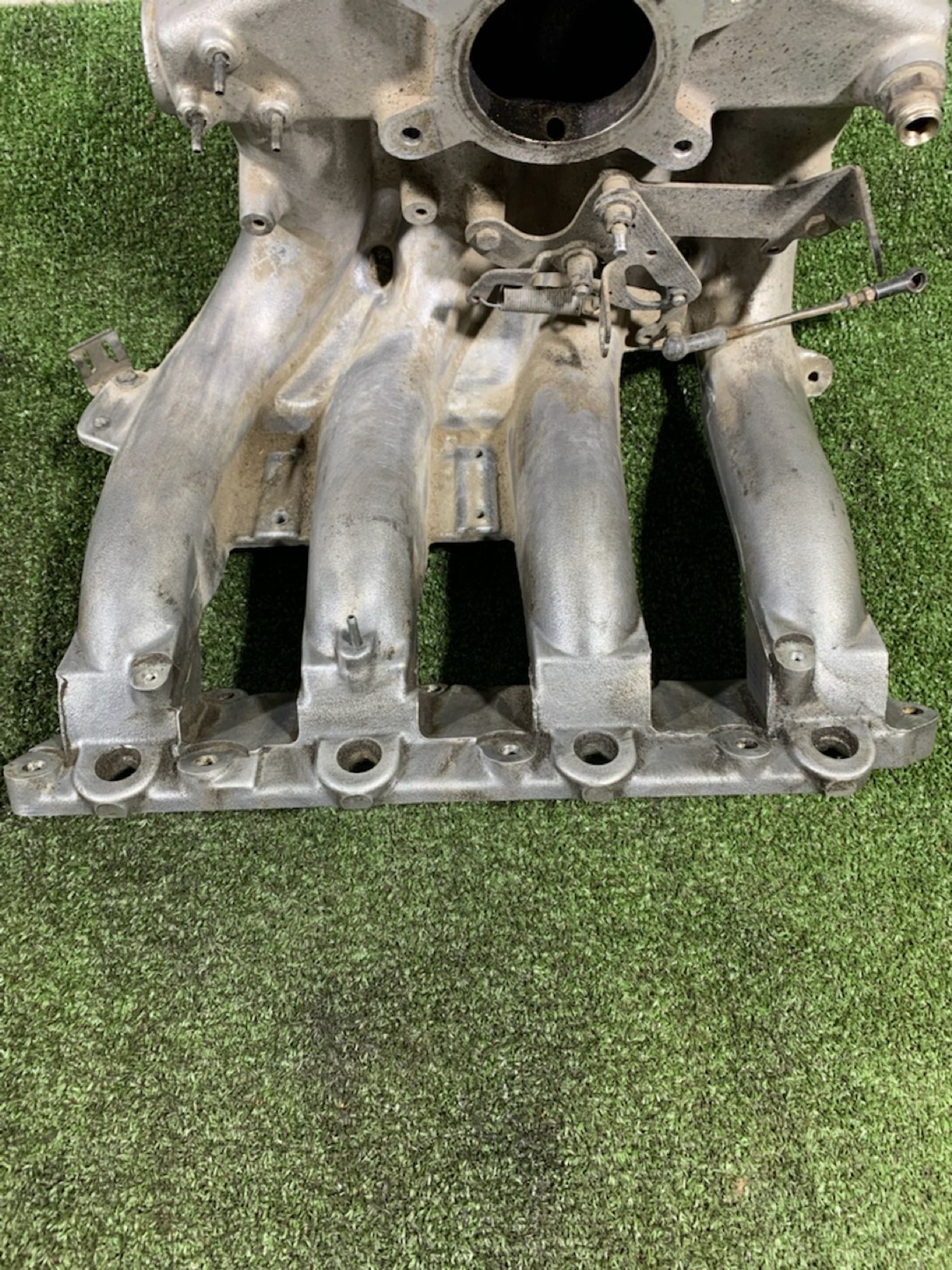 https://ycs.partsauto.market/partsauto-images/thmbs/userImages/7493bedda53ffbba18042670cc6fed05/part/7d8084ef-d4b3-4aae-ad76-5805f1631afd_1735044808864.jpg