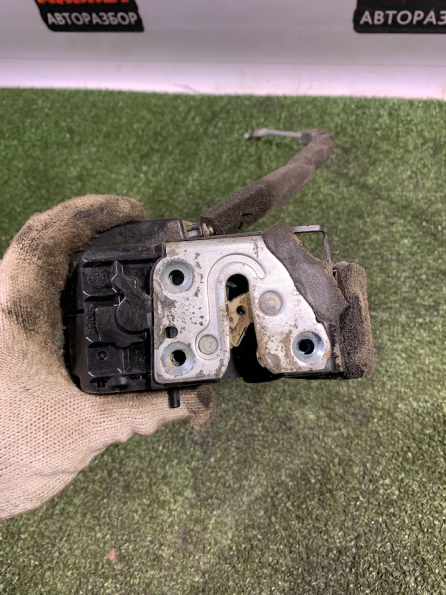https://ycs.partsauto.market/partsauto-images/thmbs/userImages/7493bedda53ffbba18042670cc6fed05/part/8348a65c-f65c-491e-b767-6ecbafa873fa_1736150655604.jpg