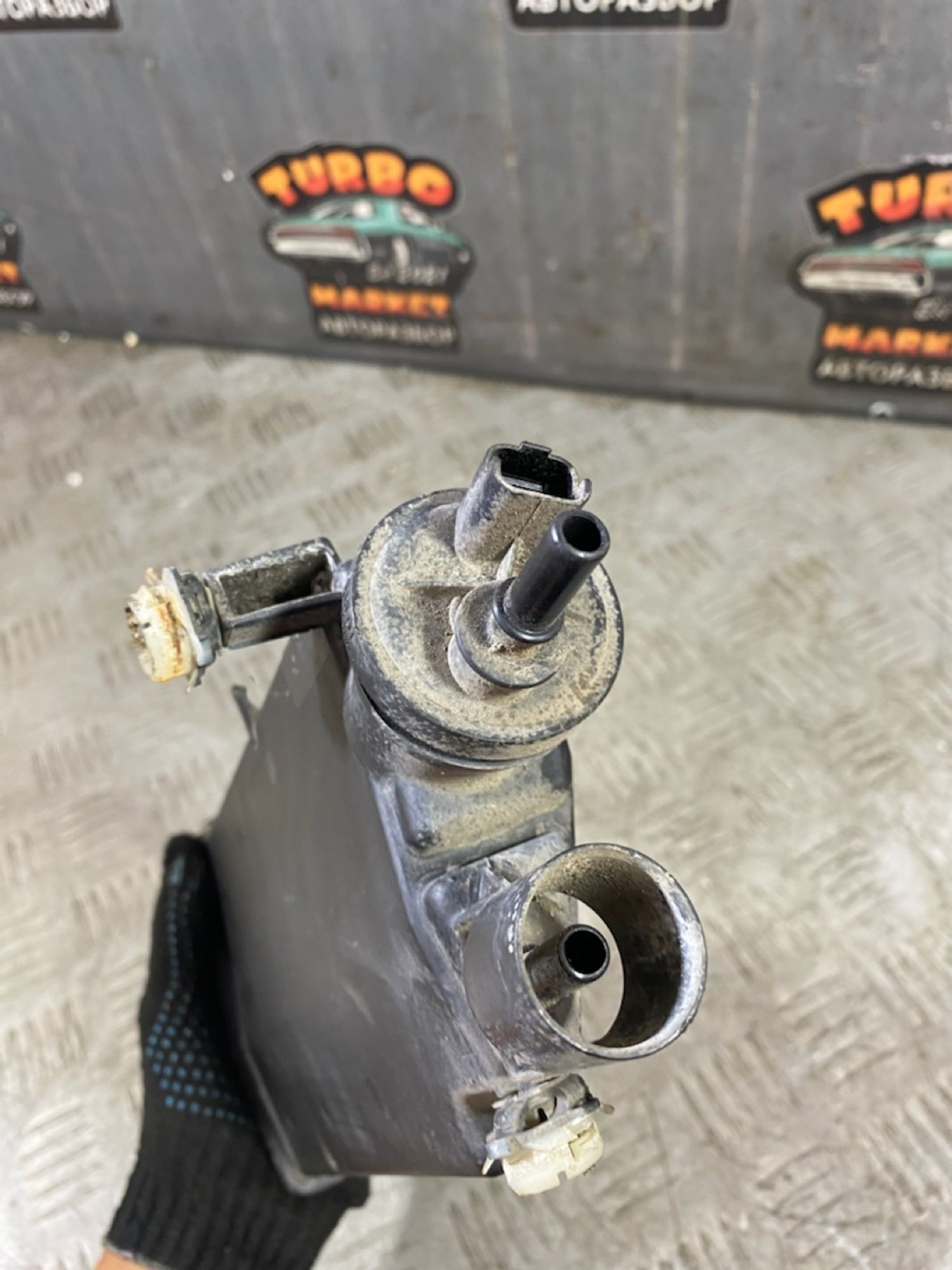 https://ycs.partsauto.market/partsauto-images/thmbs/userImages/7493bedda53ffbba18042670cc6fed05/part/86482fb4-a888-4a47-828d-37997fd30165_1723219474668.jpg