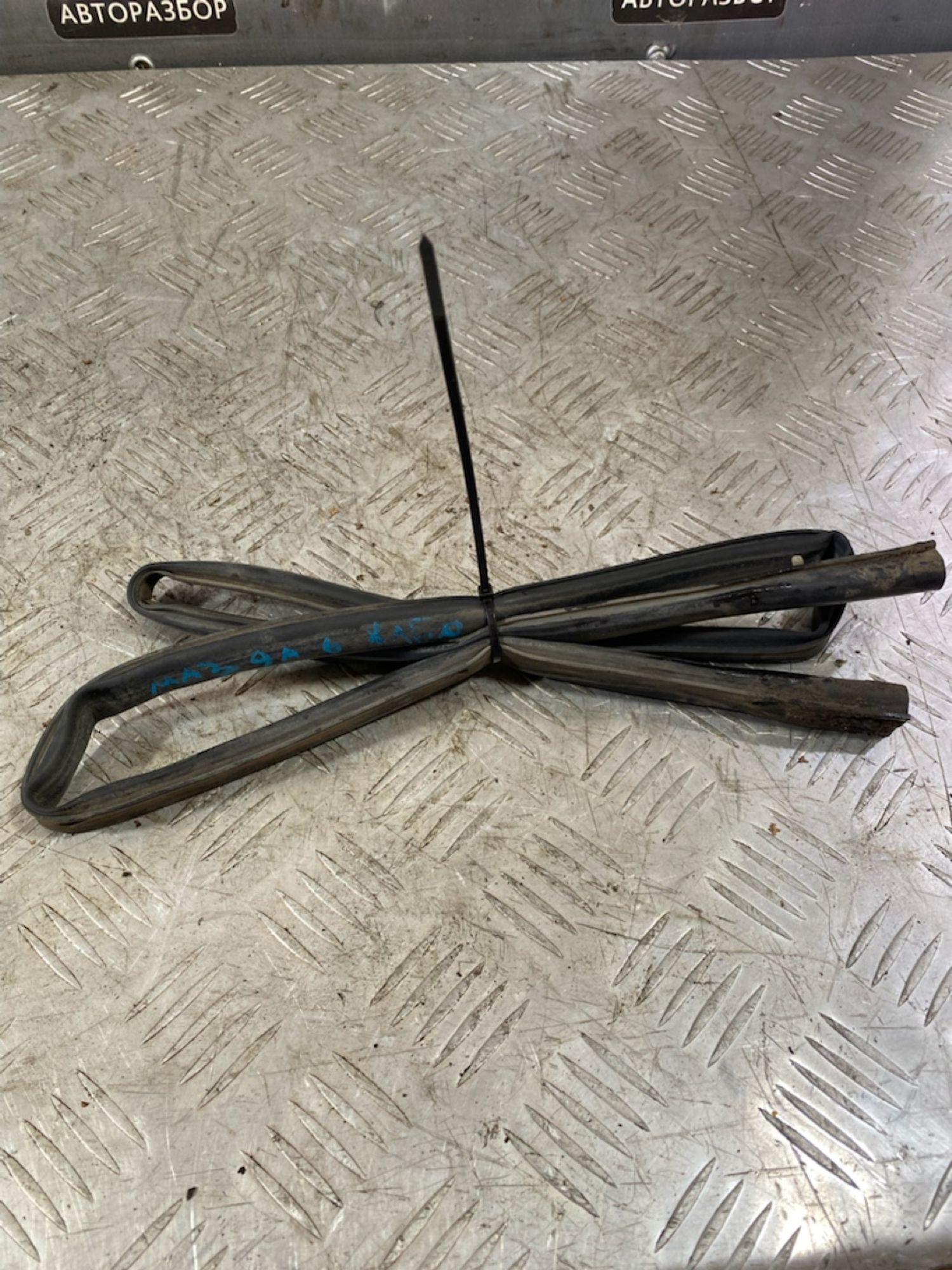 https://ycs.partsauto.market/partsauto-images/thmbs/userImages/7493bedda53ffbba18042670cc6fed05/part/8767baa9-b477-4863-8e2a-85f9ec51e393_1720527288452.jpg