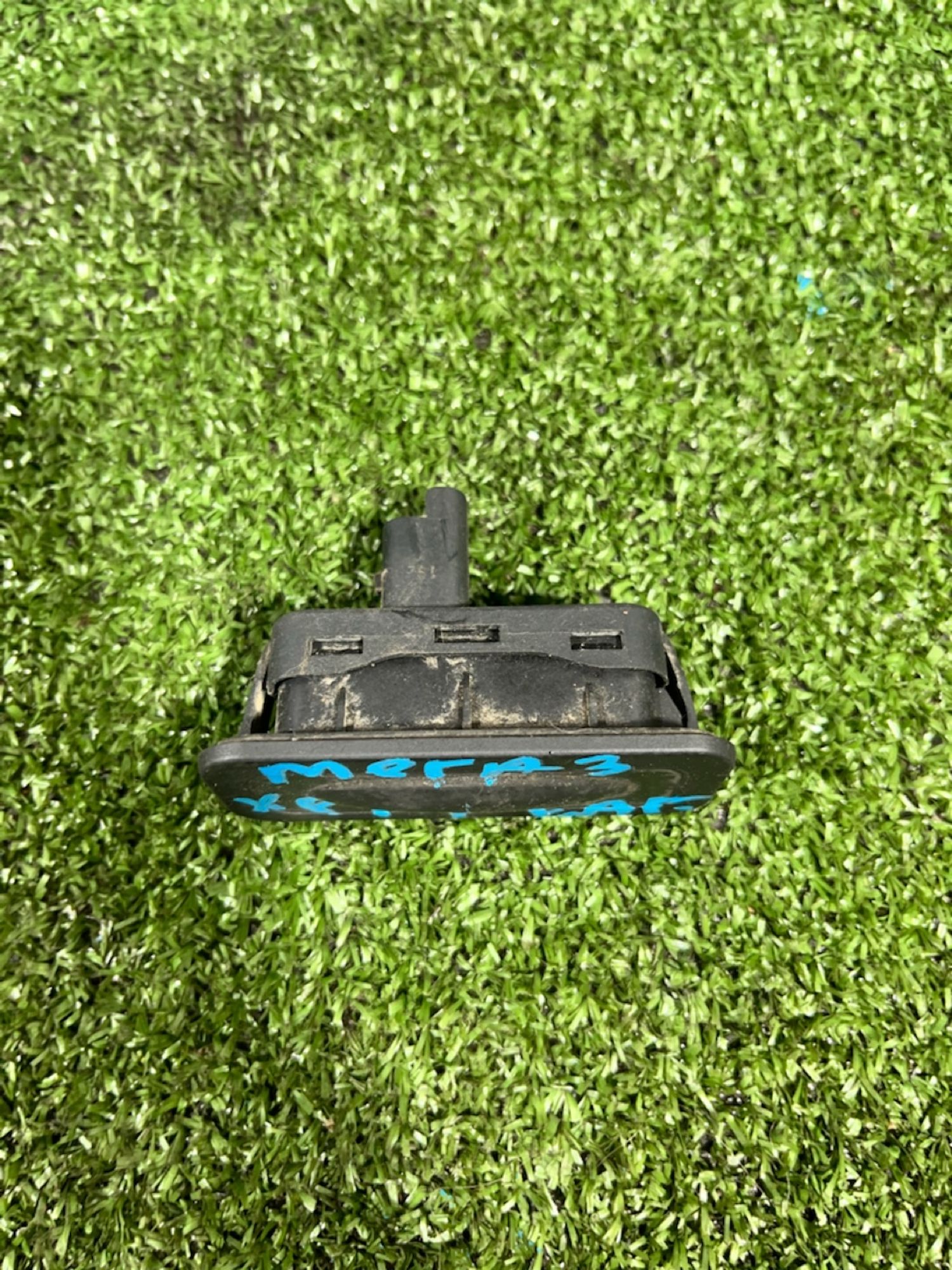 https://ycs.partsauto.market/partsauto-images/thmbs/userImages/7493bedda53ffbba18042670cc6fed05/part/878ba1b1-ae62-424c-bfa1-a1aaae59ee06_1733141990541.jpg