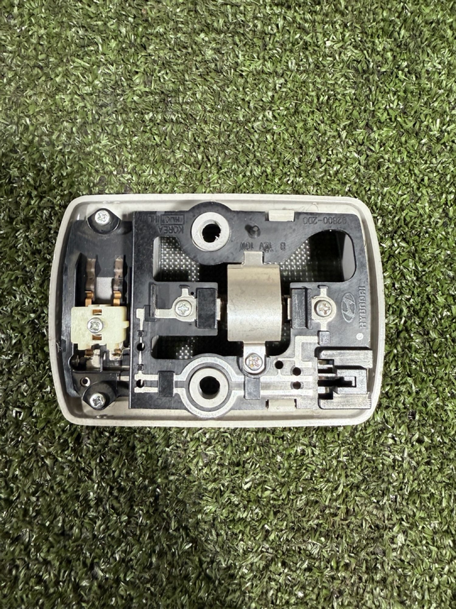 https://ycs.partsauto.market/partsauto-images/thmbs/userImages/7493bedda53ffbba18042670cc6fed05/part/88010459-154a-45b6-ab86-9d207140d1f8_1736860131509.jpg