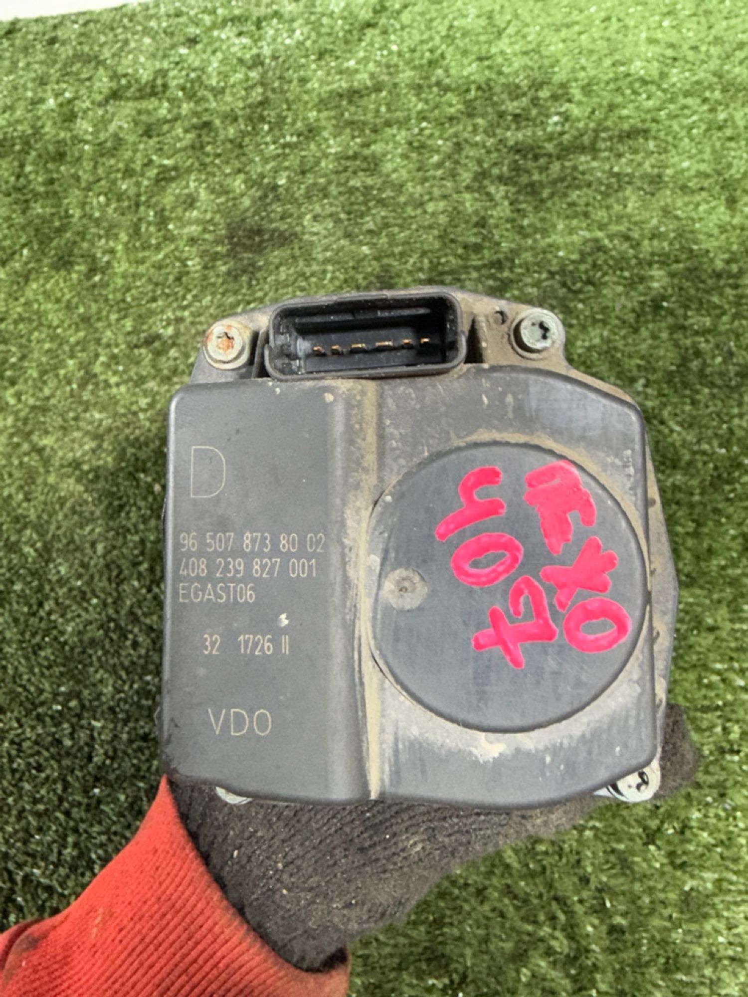 https://ycs.partsauto.market/partsauto-images/thmbs/userImages/7493bedda53ffbba18042670cc6fed05/part/88a81034-e904-4894-99b5-de41ff03393c_1741873624370.jpg