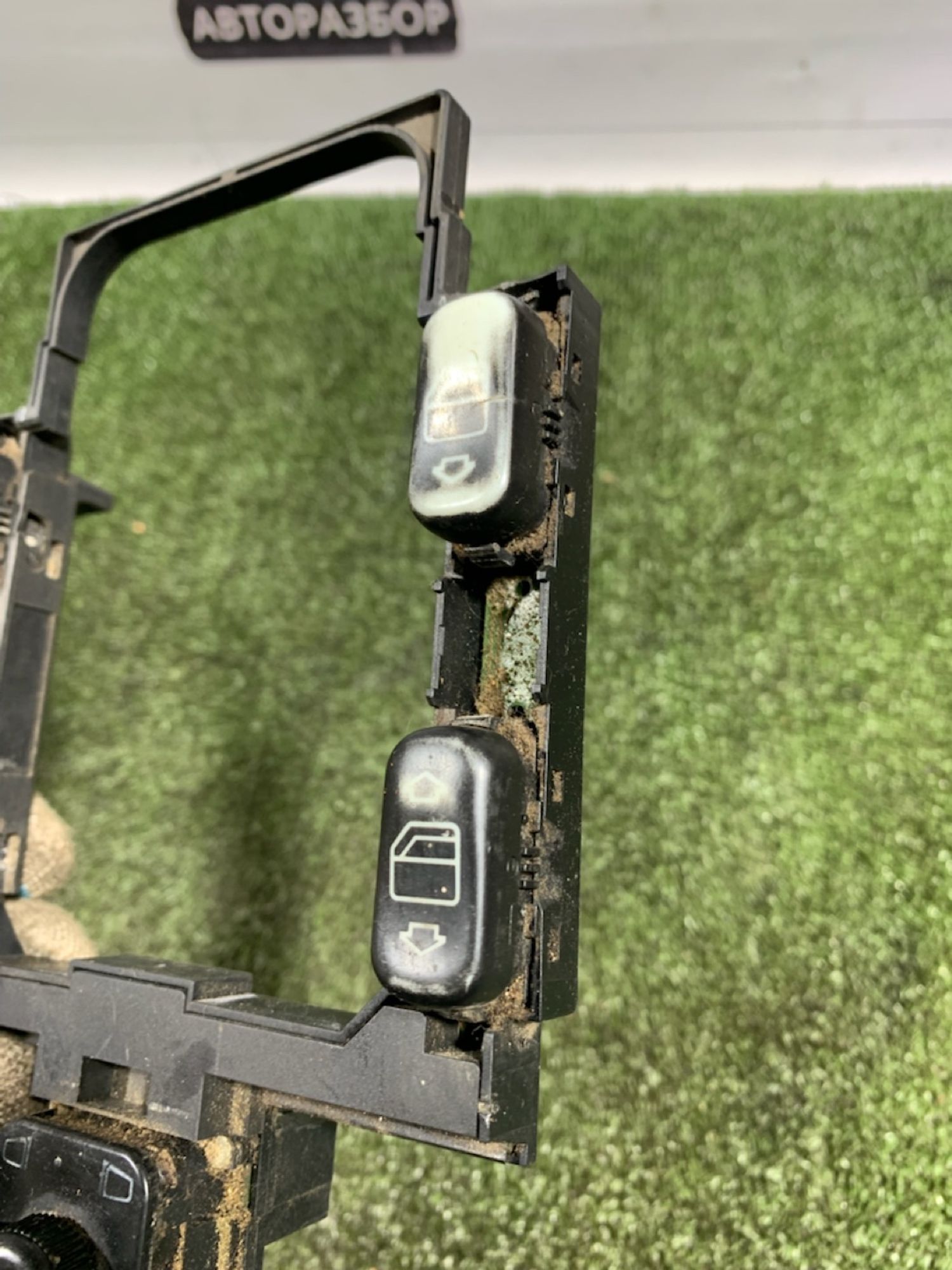 https://ycs.partsauto.market/partsauto-images/thmbs/userImages/7493bedda53ffbba18042670cc6fed05/part/88f5b9a1-2437-4e47-8f1f-a6aacc086460_1736410971270.jpg