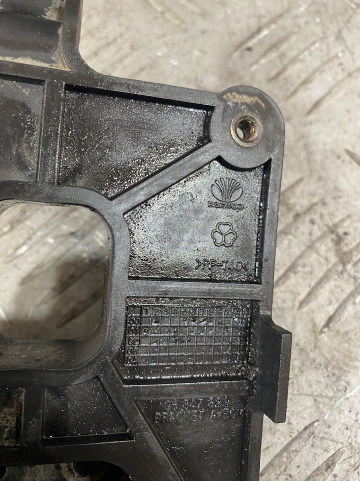 https://ycs.partsauto.market/partsauto-images/thmbs/userImages/7493bedda53ffbba18042670cc6fed05/part/893712a3-7d56-4bff-bdd4-671bc5554d4c_1721654905243.jpg