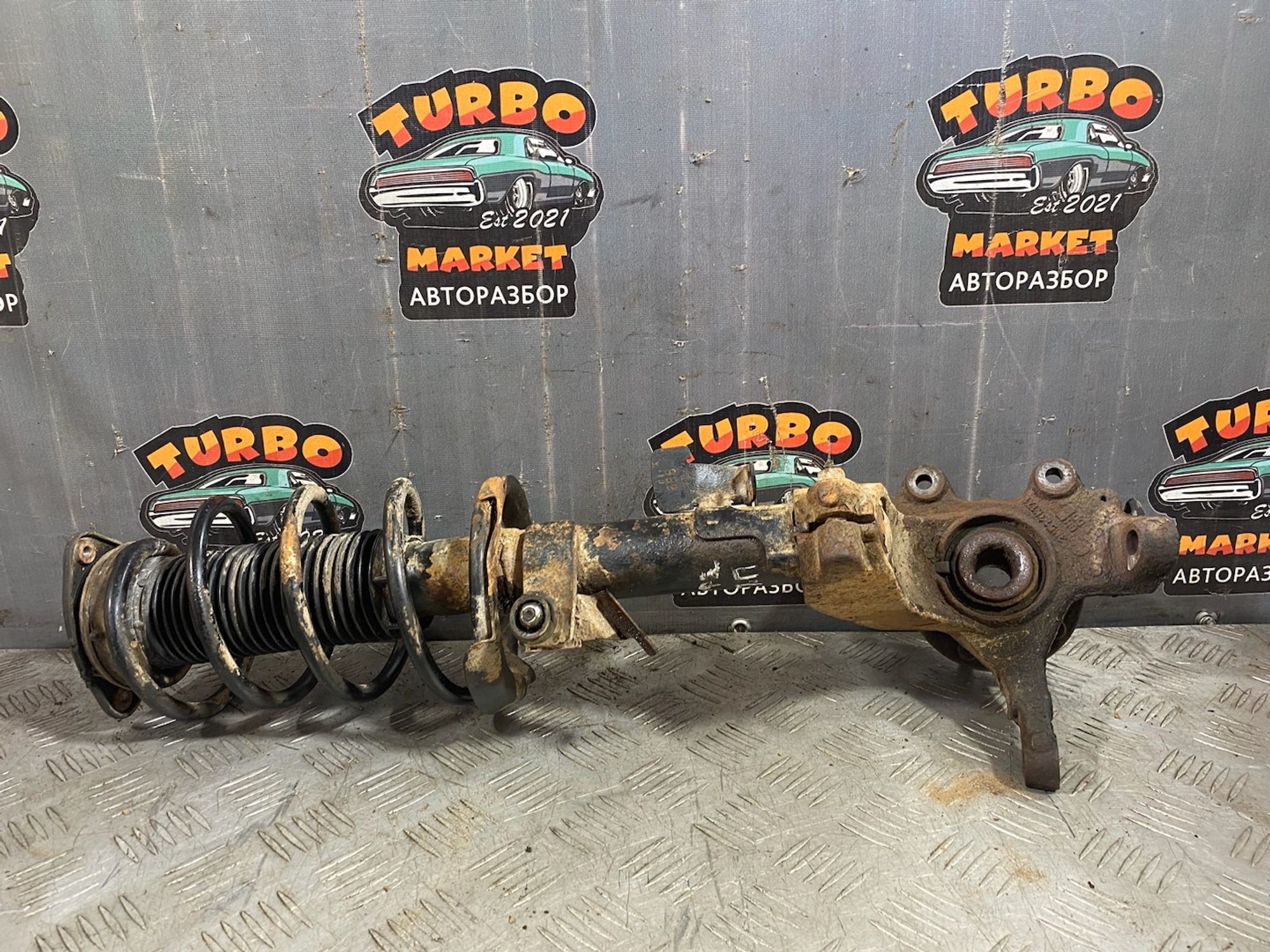 https://ycs.partsauto.market/partsauto-images/thmbs/userImages/7493bedda53ffbba18042670cc6fed05/part/8ab894b7-ed8f-4e1c-a94a-de78aa85a05d_1721221611622.jpg