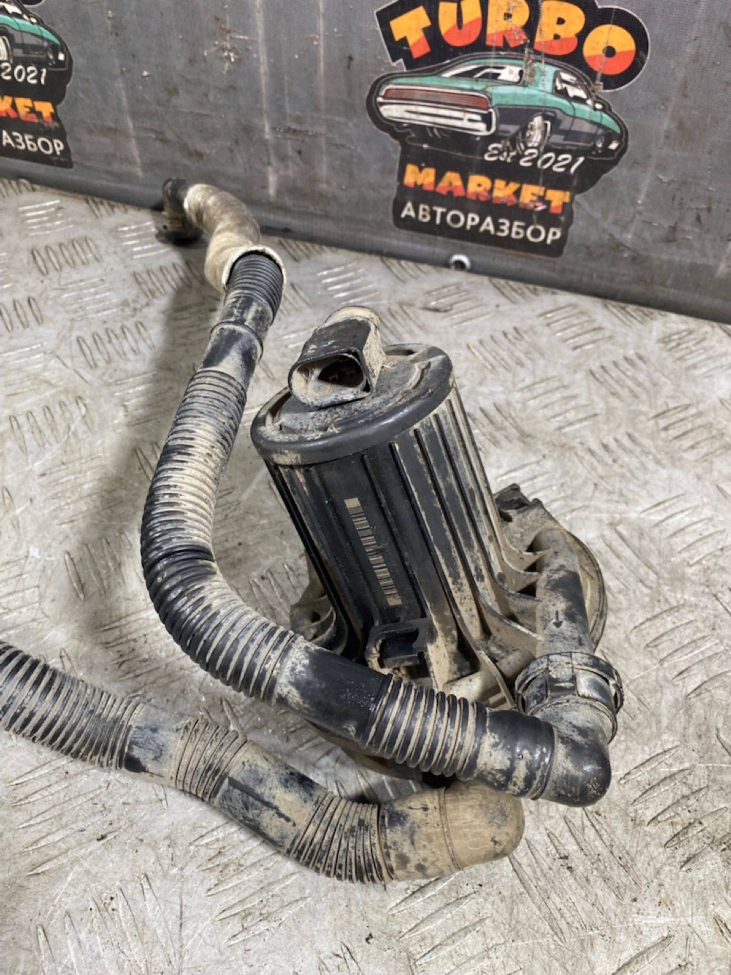 https://ycs.partsauto.market/partsauto-images/thmbs/userImages/7493bedda53ffbba18042670cc6fed05/part/8ac12c36-d4a7-4d54-b1e6-57a1e9384504_1727187664504.jpg
