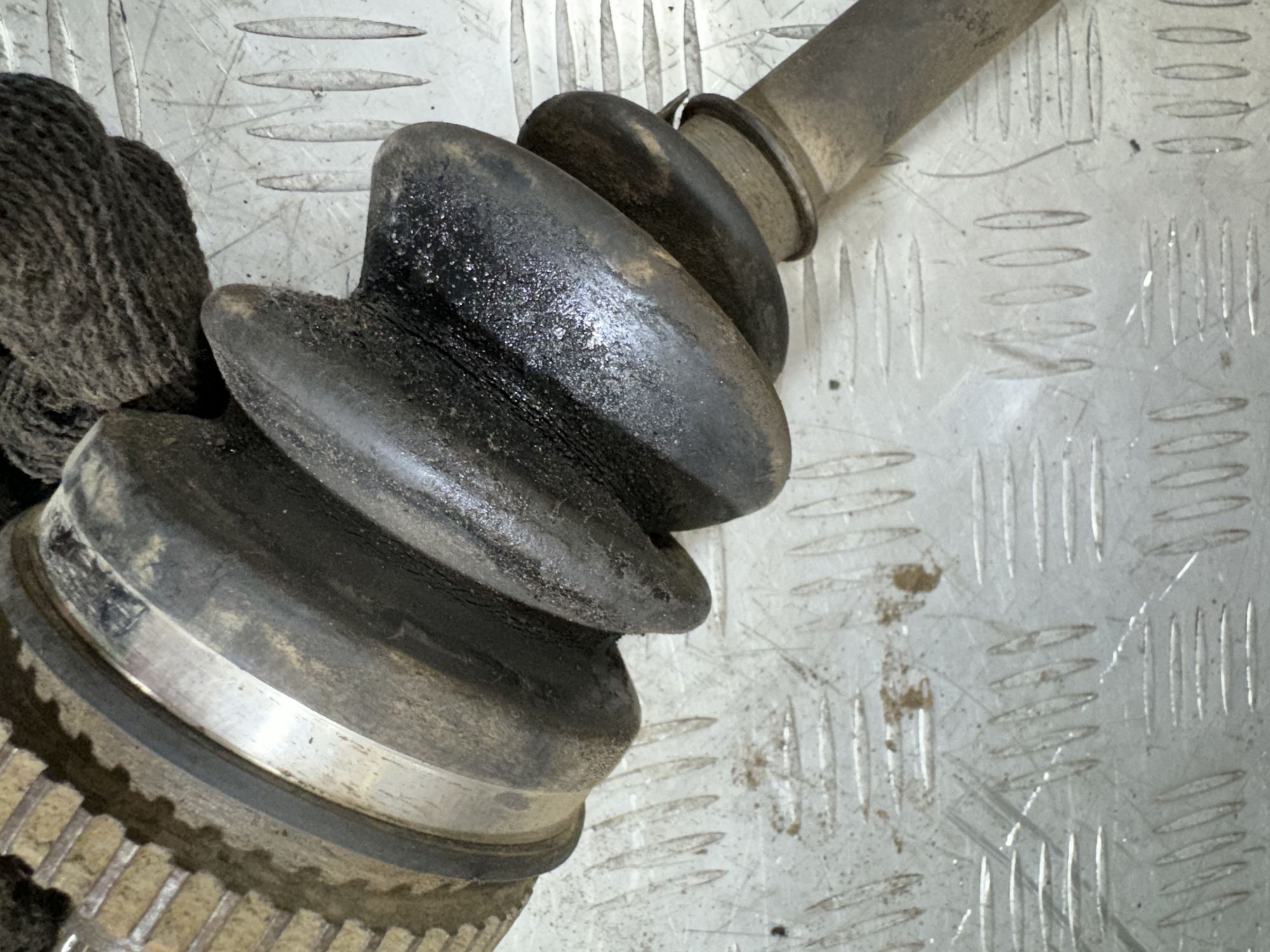 https://ycs.partsauto.market/partsauto-images/thmbs/userImages/7493bedda53ffbba18042670cc6fed05/part/8af23b93-ab91-4868-a123-49ecc4e3d5b7_1718197618356.jpg