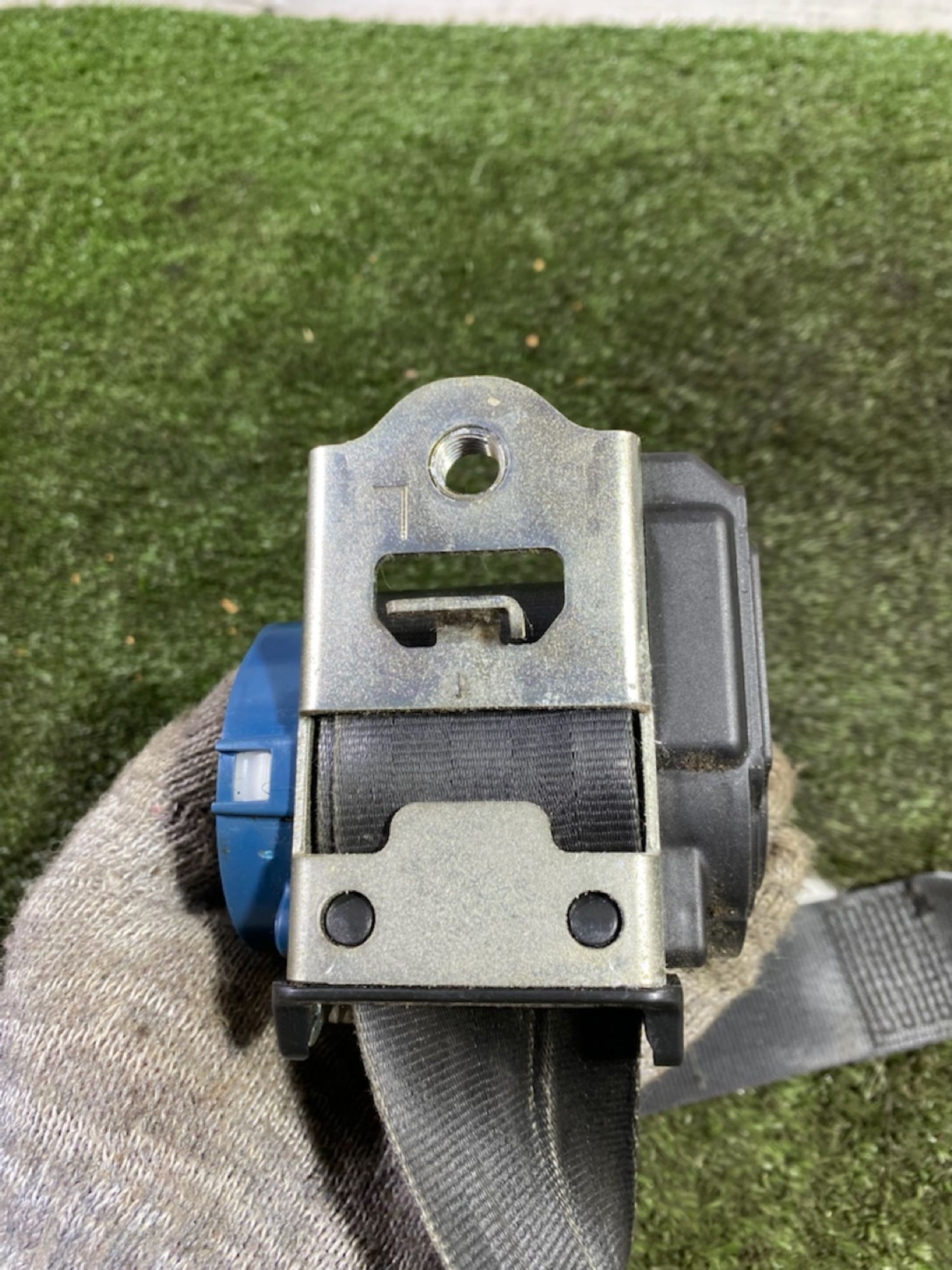 https://ycs.partsauto.market/partsauto-images/thmbs/userImages/7493bedda53ffbba18042670cc6fed05/part/8b3a46c5-b380-4a20-b87f-7883aad62223_1745328663377.jpg