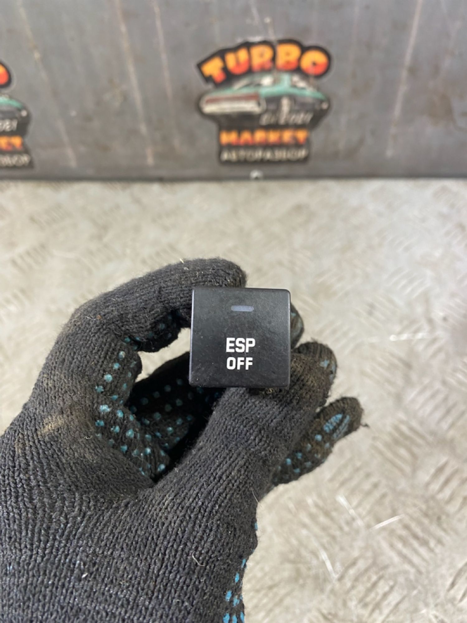 https://ycs.partsauto.market/partsauto-images/thmbs/userImages/7493bedda53ffbba18042670cc6fed05/part/8da5e03a-eec2-4ad2-8c4d-12dc52177059_1723213228431.jpg
