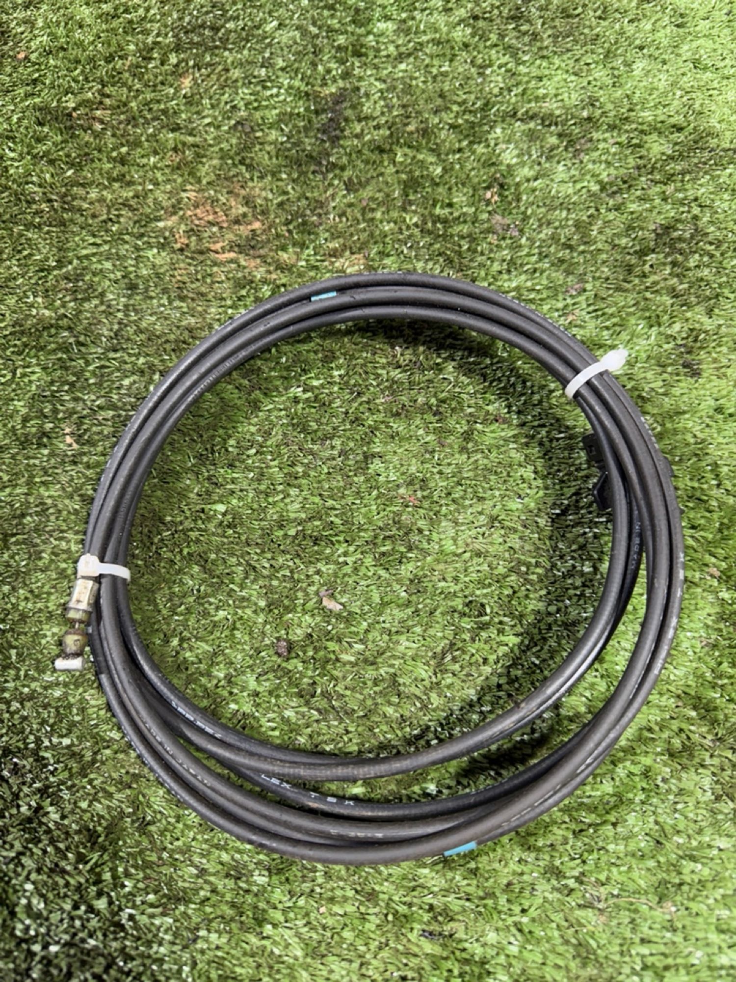 https://ycs.partsauto.market/partsauto-images/thmbs/userImages/7493bedda53ffbba18042670cc6fed05/part/8f9e16e4-4133-4407-8490-4c9e5454b951_1740579526707.jpg