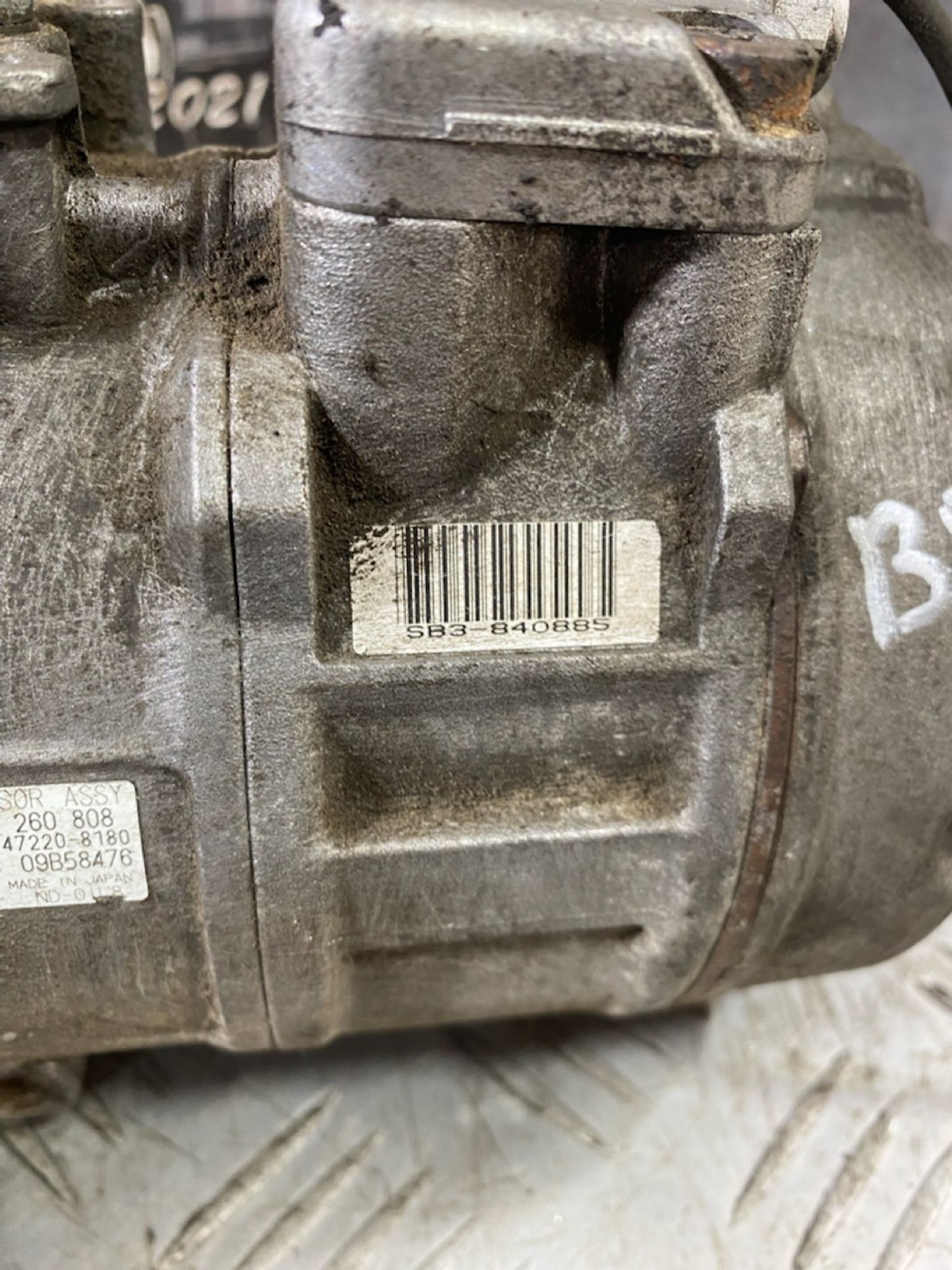 https://ycs.partsauto.market/partsauto-images/thmbs/userImages/7493bedda53ffbba18042670cc6fed05/part/90100c04-7d71-4338-b164-83982f30fc8b_1721415355449.jpg
