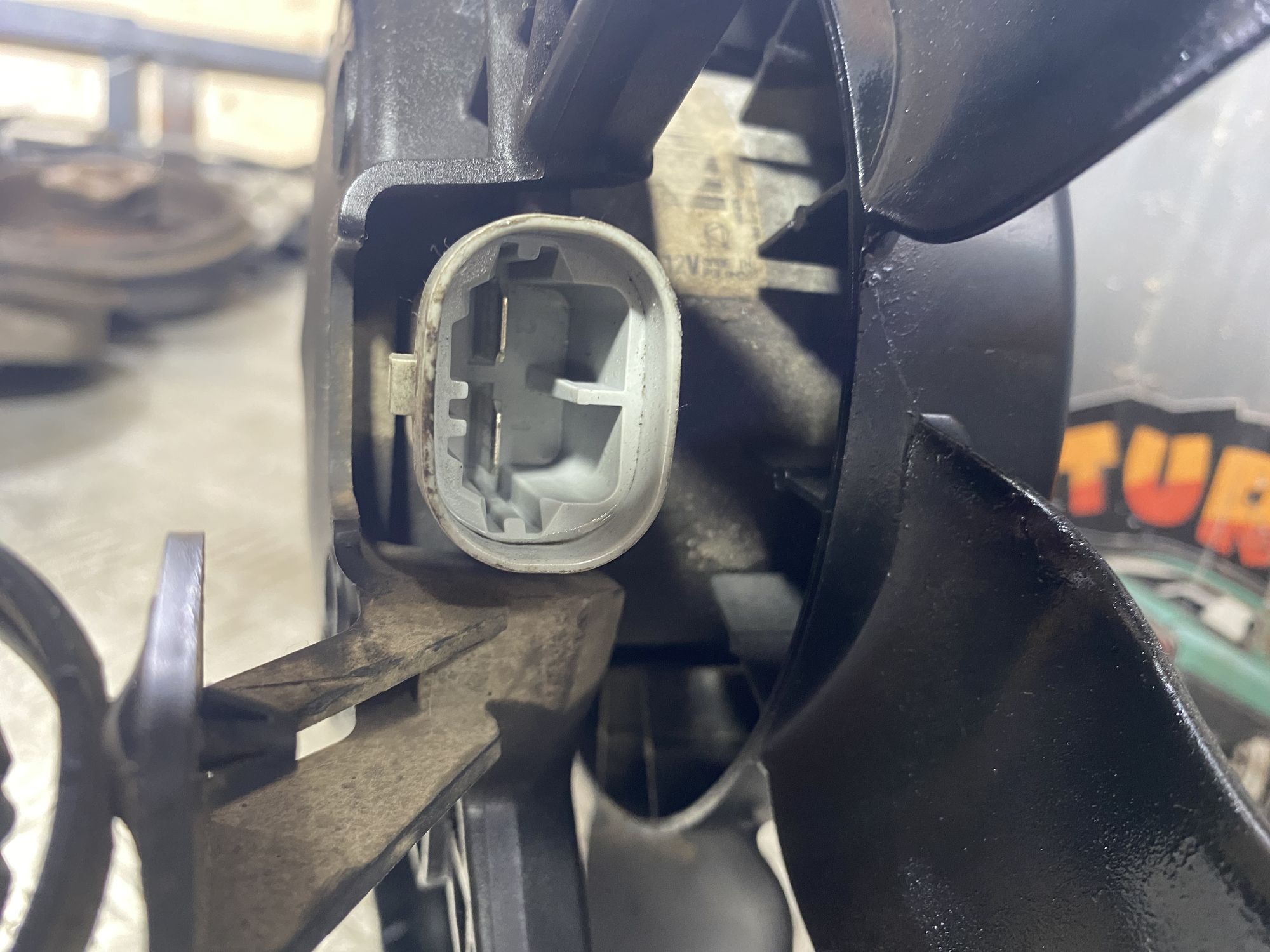 https://ycs.partsauto.market/partsauto-images/thmbs/userImages/7493bedda53ffbba18042670cc6fed05/part/915d00b5-b473-4a86-a87f-7e954099230b_1718890777862.jpg
