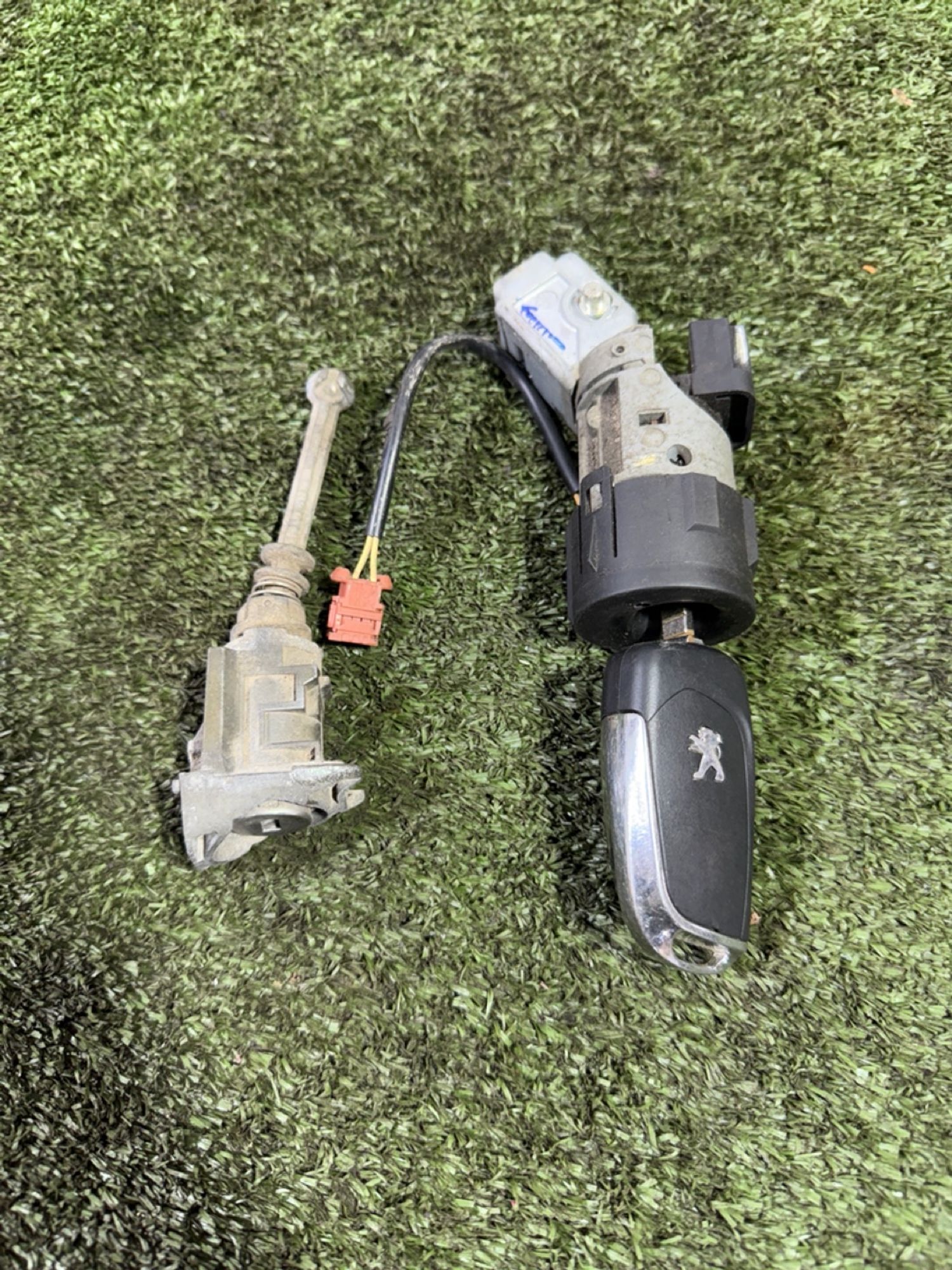 https://ycs.partsauto.market/partsauto-images/thmbs/userImages/7493bedda53ffbba18042670cc6fed05/part/917d11a3-be33-4cb3-8d1d-1d4549b57556_1743661379169.jpg