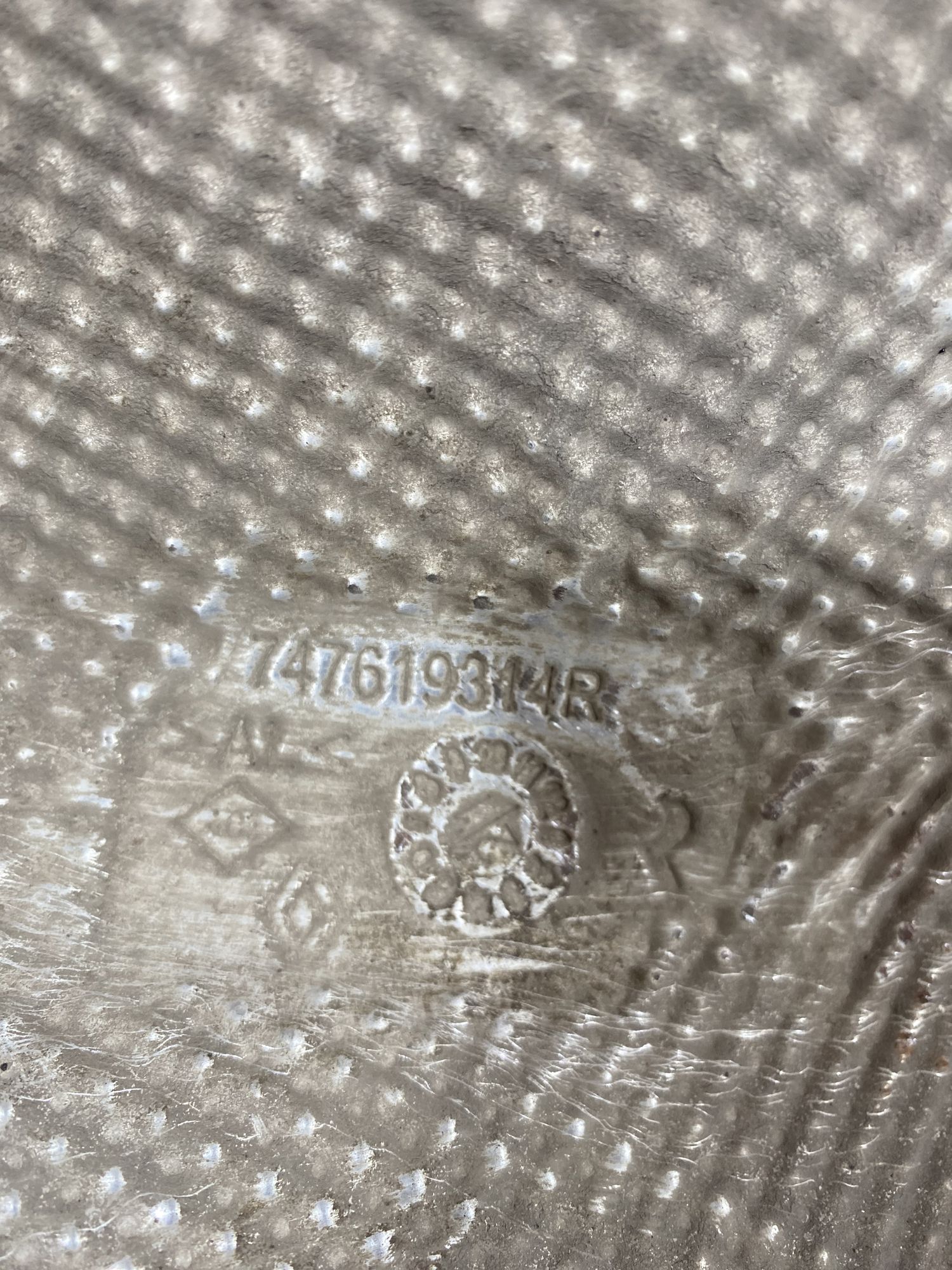 https://ycs.partsauto.market/partsauto-images/thmbs/userImages/7493bedda53ffbba18042670cc6fed05/part/943eabca-d4ee-42dd-8652-01d52d4633f5_1718895033336.jpg