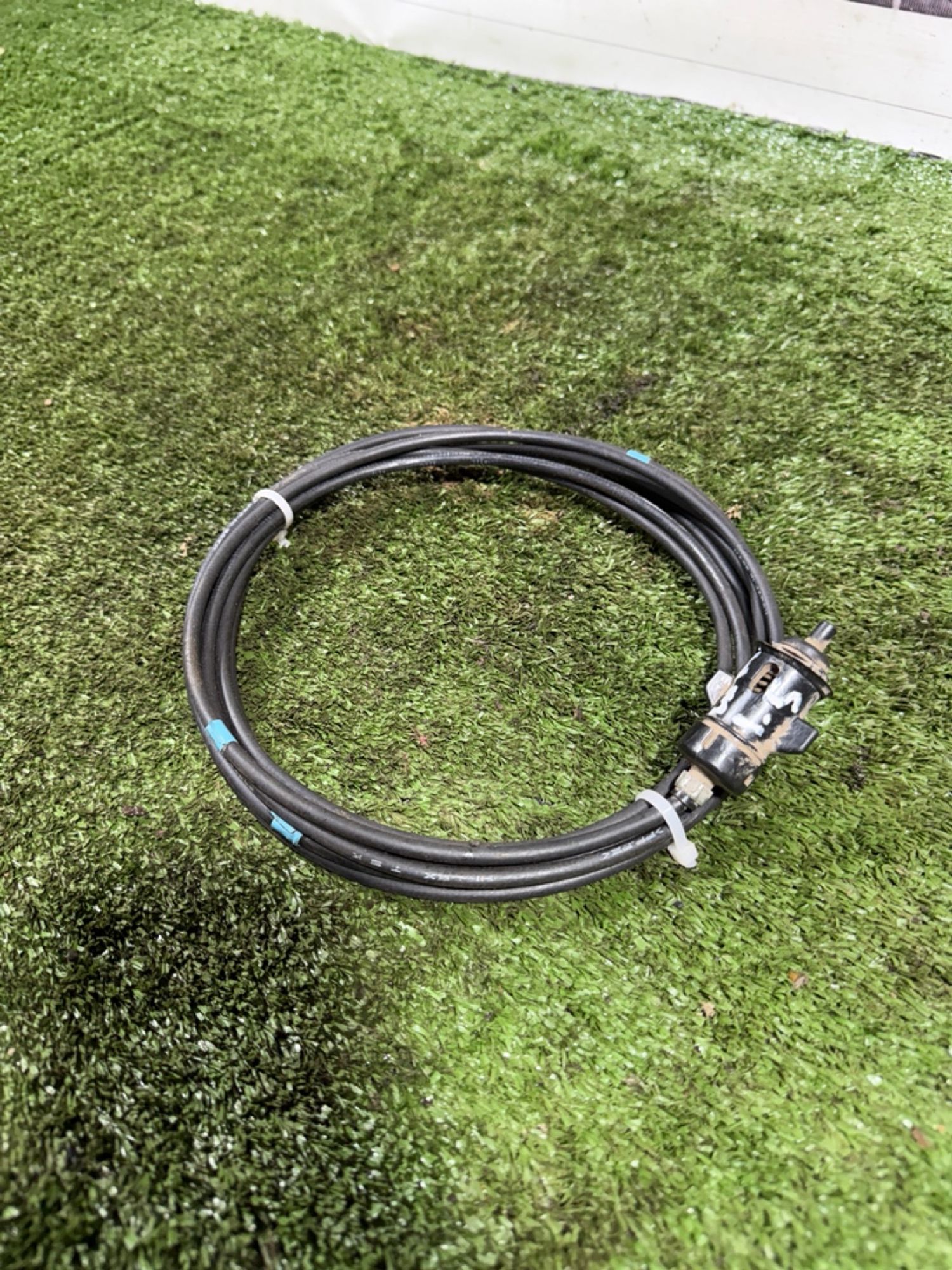 https://ycs.partsauto.market/partsauto-images/thmbs/userImages/7493bedda53ffbba18042670cc6fed05/part/9440c5f5-50af-4f06-86eb-15758f68b2e1_1740579519684.jpg