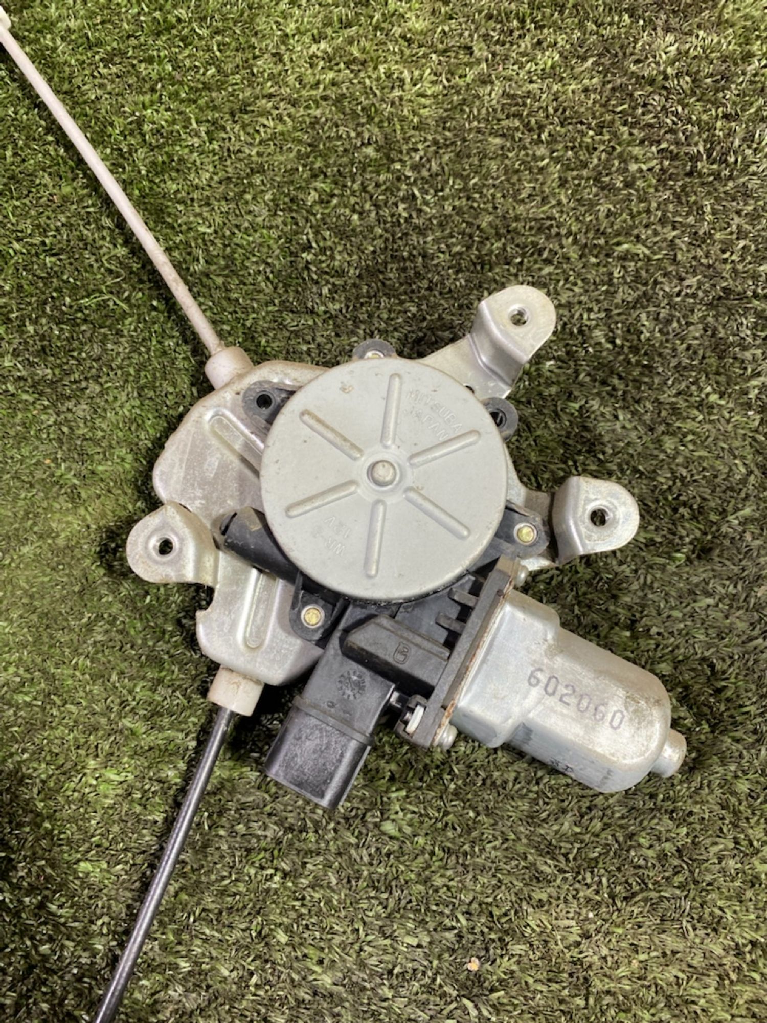 https://ycs.partsauto.market/partsauto-images/thmbs/userImages/7493bedda53ffbba18042670cc6fed05/part/96f85997-2080-46d9-a016-f793fb6a1db8_1749559005472.jpg