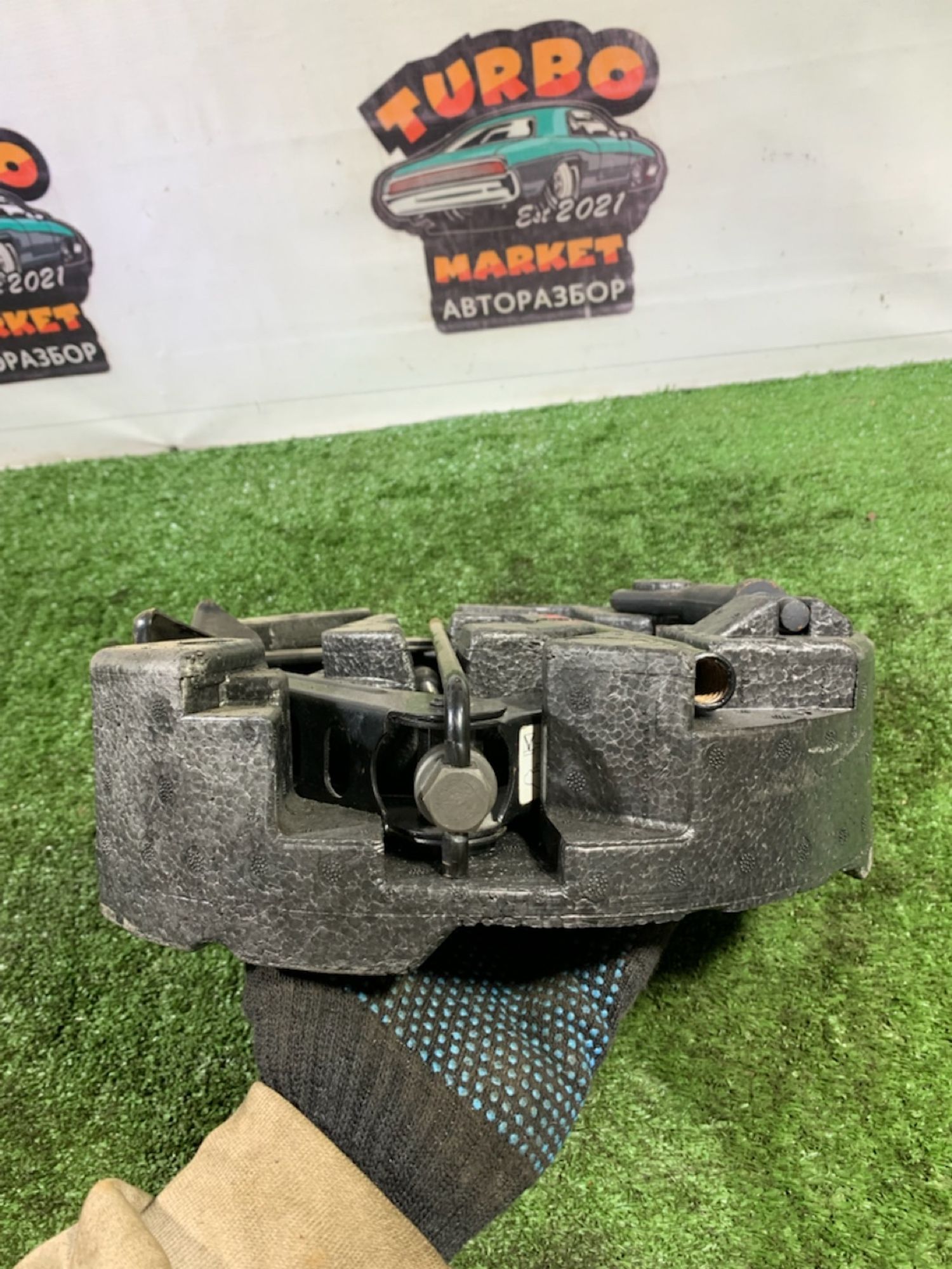 https://ycs.partsauto.market/partsauto-images/thmbs/userImages/7493bedda53ffbba18042670cc6fed05/part/9890ca48-485c-44cb-a9fe-1dd7b410035f_1741267415773.jpg