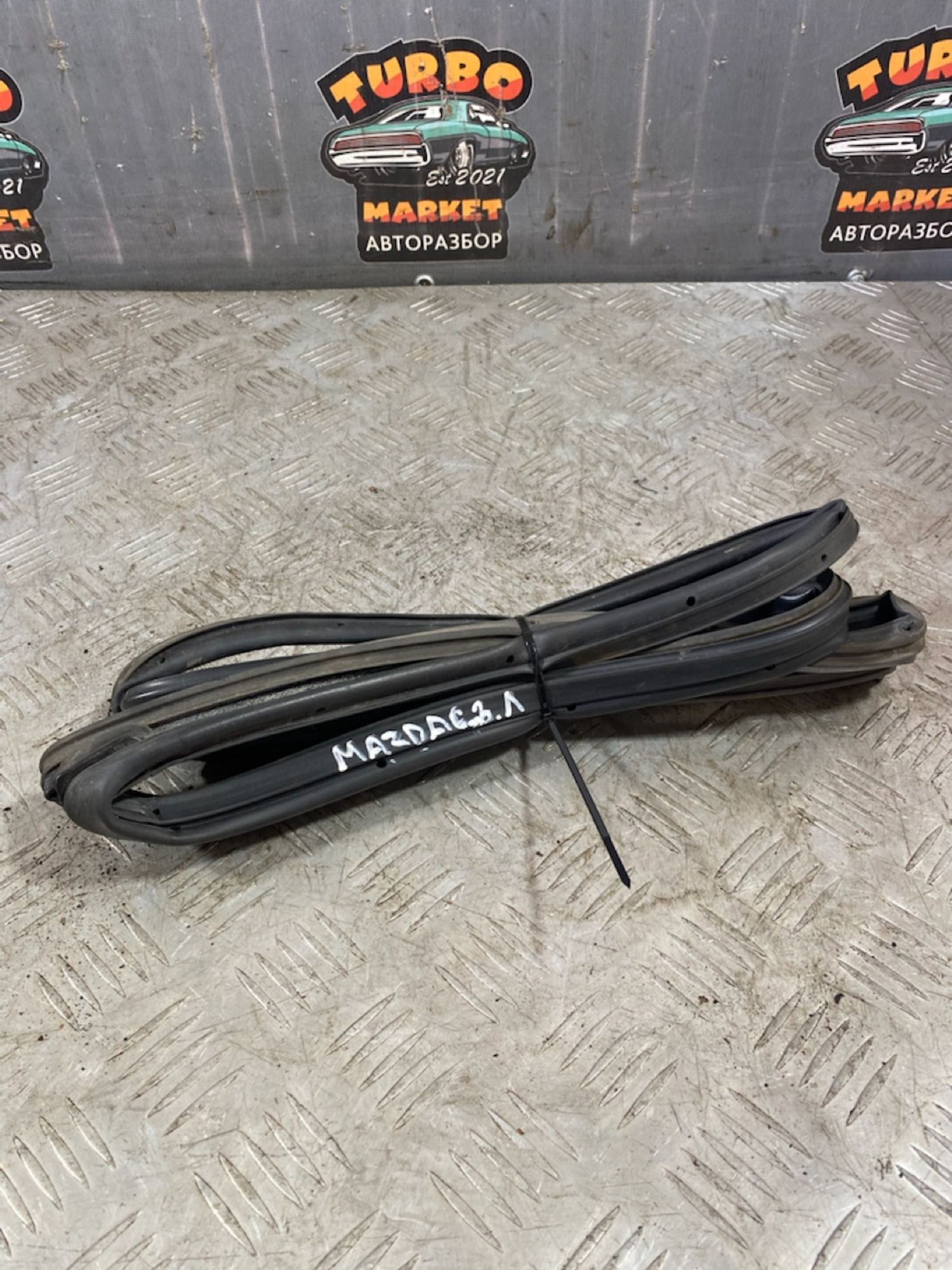 https://ycs.partsauto.market/partsauto-images/thmbs/userImages/7493bedda53ffbba18042670cc6fed05/part/9896df6e-ce9d-4632-a0f2-4254097f3c1e_1720527623601.jpg