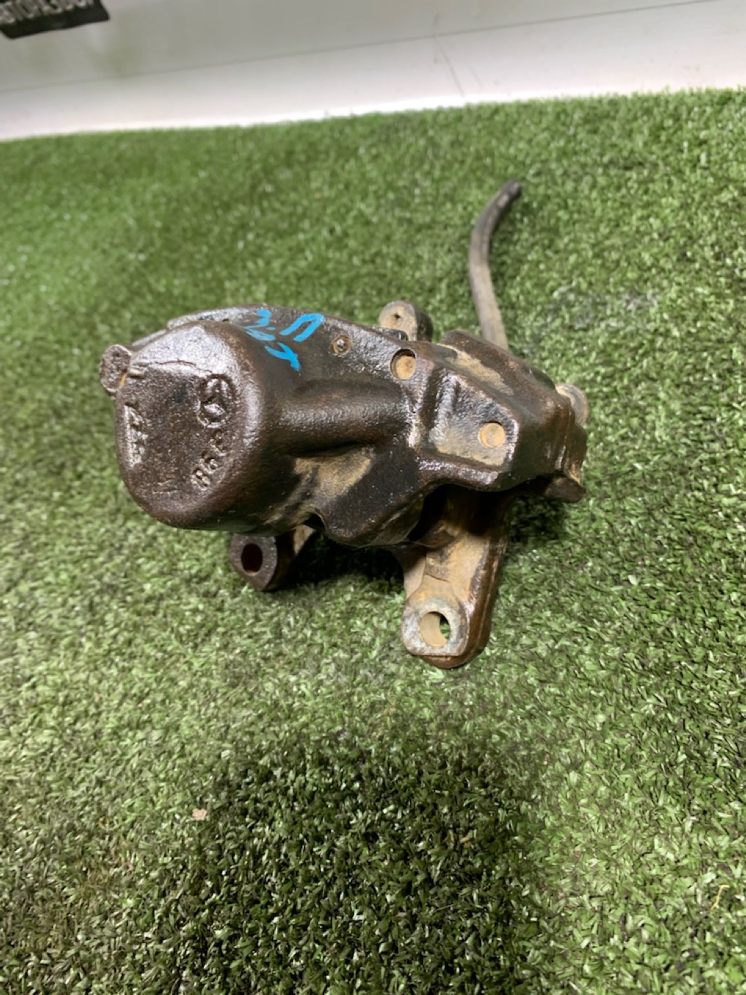 https://ycs.partsauto.market/partsauto-images/thmbs/userImages/7493bedda53ffbba18042670cc6fed05/part/9ac26bf7-44d7-4234-8f74-448510db130c_1736507846160.jpg
