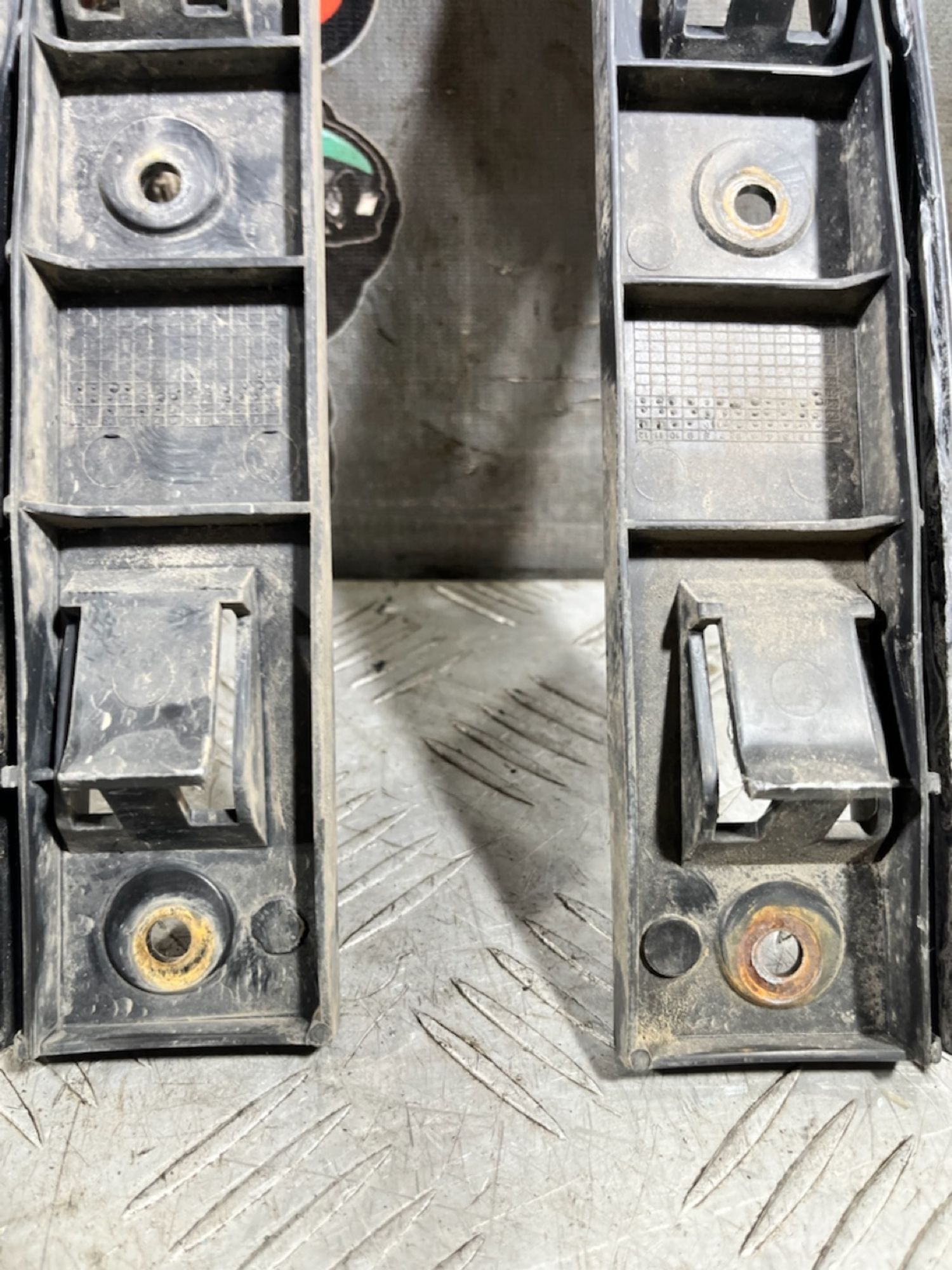 https://ycs.partsauto.market/partsauto-images/thmbs/userImages/7493bedda53ffbba18042670cc6fed05/part/9bd86052-ebdc-4652-84f2-ee87a2ea2a10_1728643056187.jpg