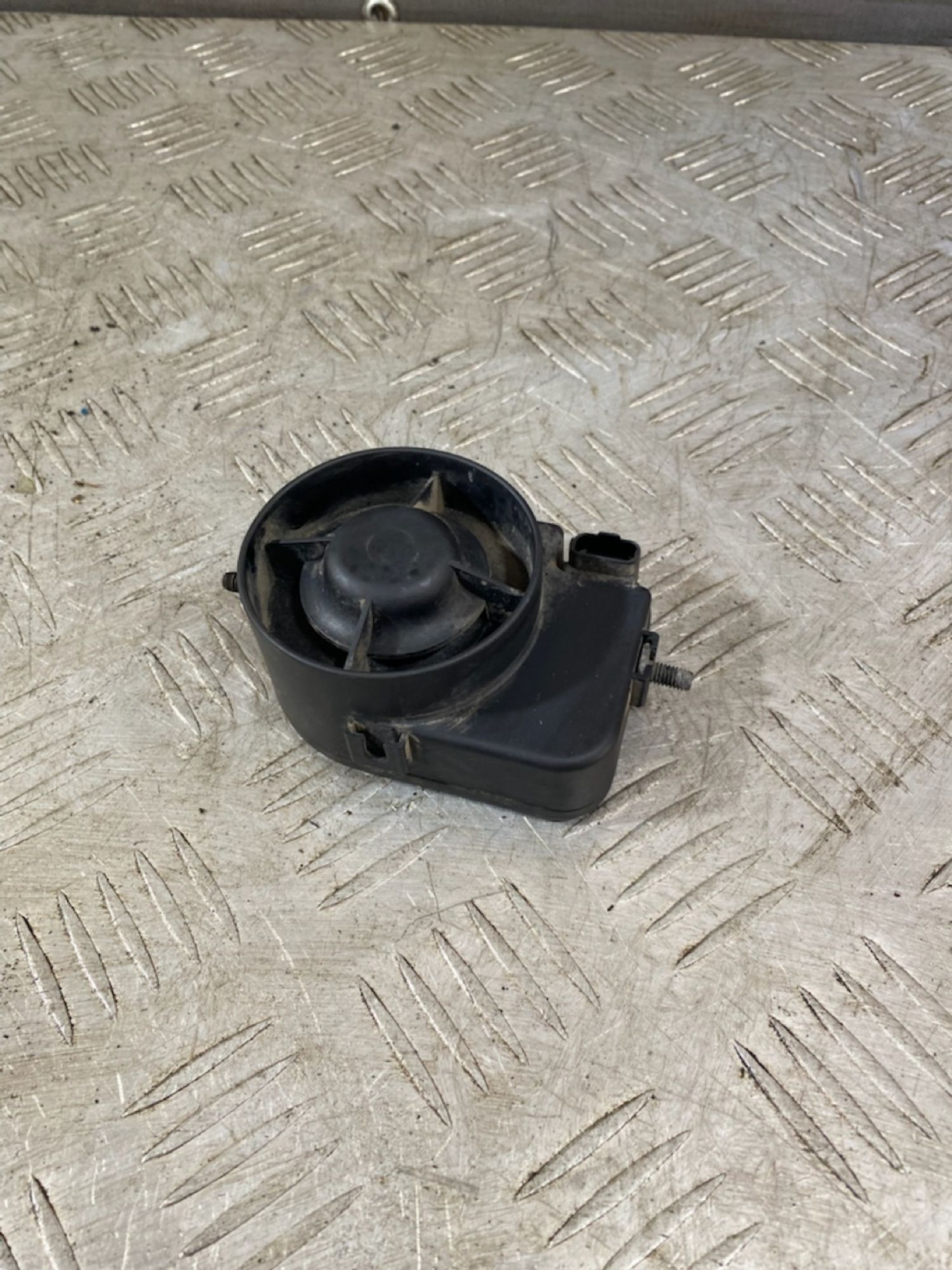https://ycs.partsauto.market/partsauto-images/thmbs/userImages/7493bedda53ffbba18042670cc6fed05/part/9d5b7293-53cd-48d9-a315-1603d3133cd4_1721751637981.jpg