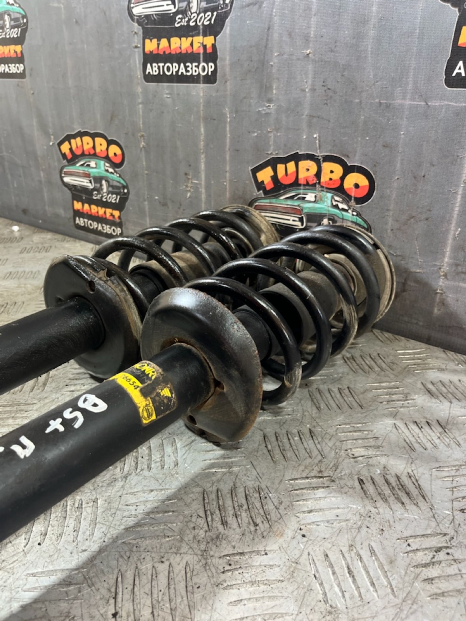 https://ycs.partsauto.market/partsauto-images/thmbs/userImages/7493bedda53ffbba18042670cc6fed05/part/9e92ba30-d458-4b62-822c-79e213178c5c_1721323698865.jpg