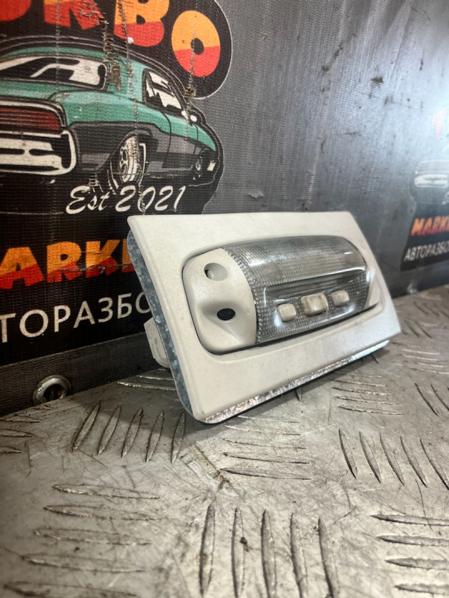 https://ycs.partsauto.market/partsauto-images/thmbs/userImages/7493bedda53ffbba18042670cc6fed05/part/9eef4309-667c-459d-8419-de4b63dcdeaf_1720703717252.jpg