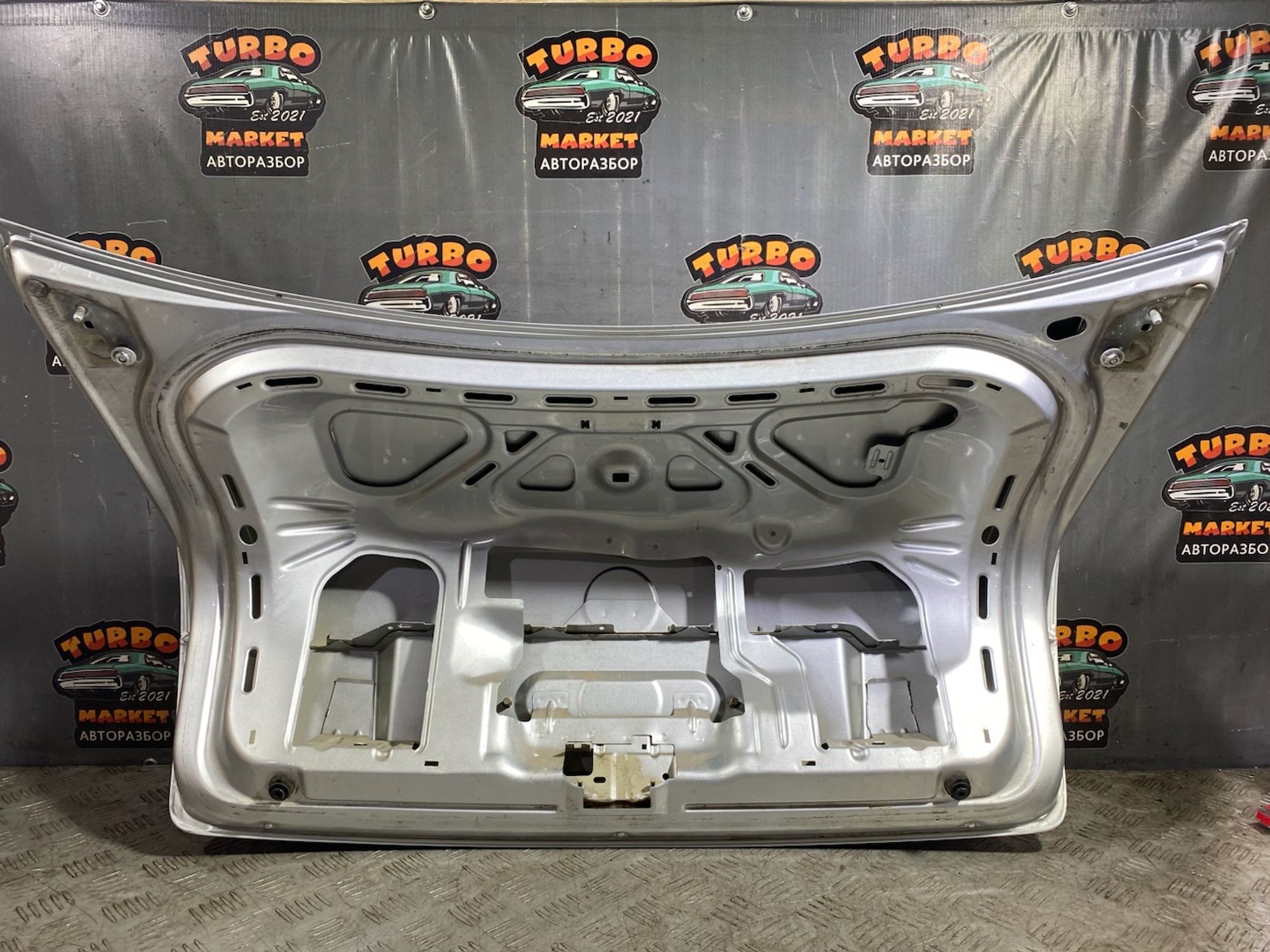 https://ycs.partsauto.market/partsauto-images/thmbs/userImages/7493bedda53ffbba18042670cc6fed05/part/a1252613-48b7-46ba-9f55-f55b85af909f_1727715829757.jpg