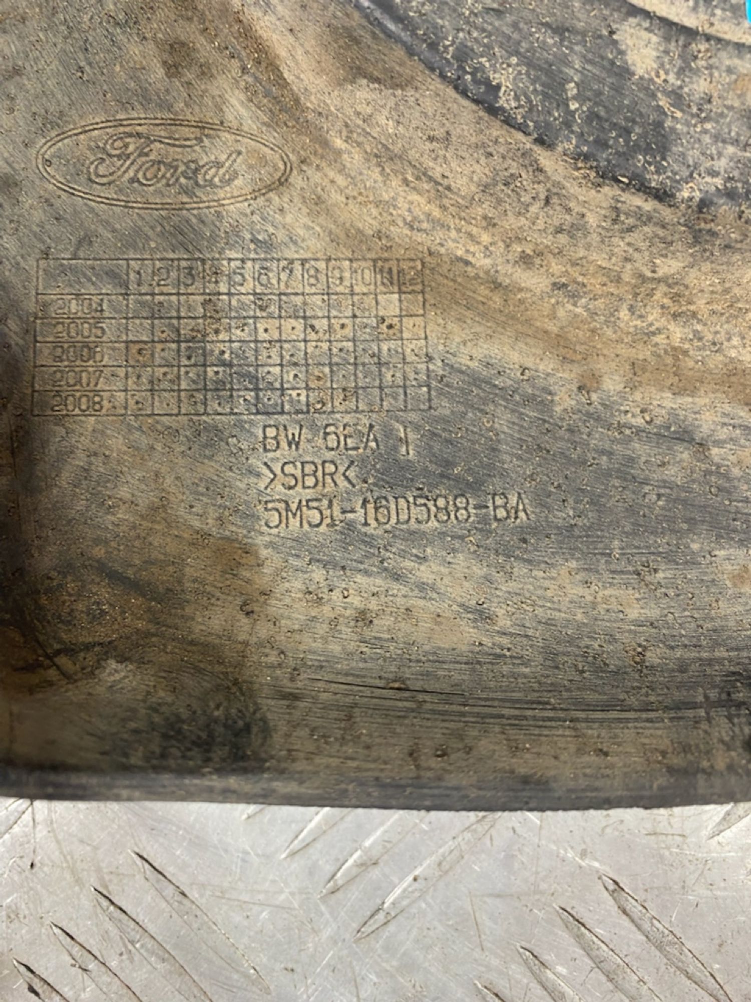https://ycs.partsauto.market/partsauto-images/thmbs/userImages/7493bedda53ffbba18042670cc6fed05/part/a1ae9619-c580-474e-a851-edcb01e910bb_1721139507267.jpg