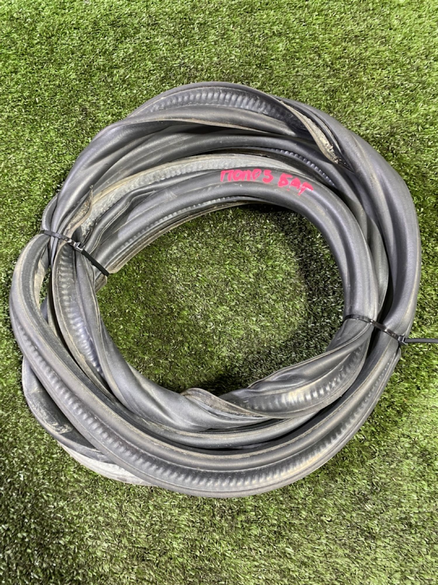 https://ycs.partsauto.market/partsauto-images/thmbs/userImages/7493bedda53ffbba18042670cc6fed05/part/a4b5f07b-26f9-4791-8472-008727b0b9bc_1744798955299.jpg
