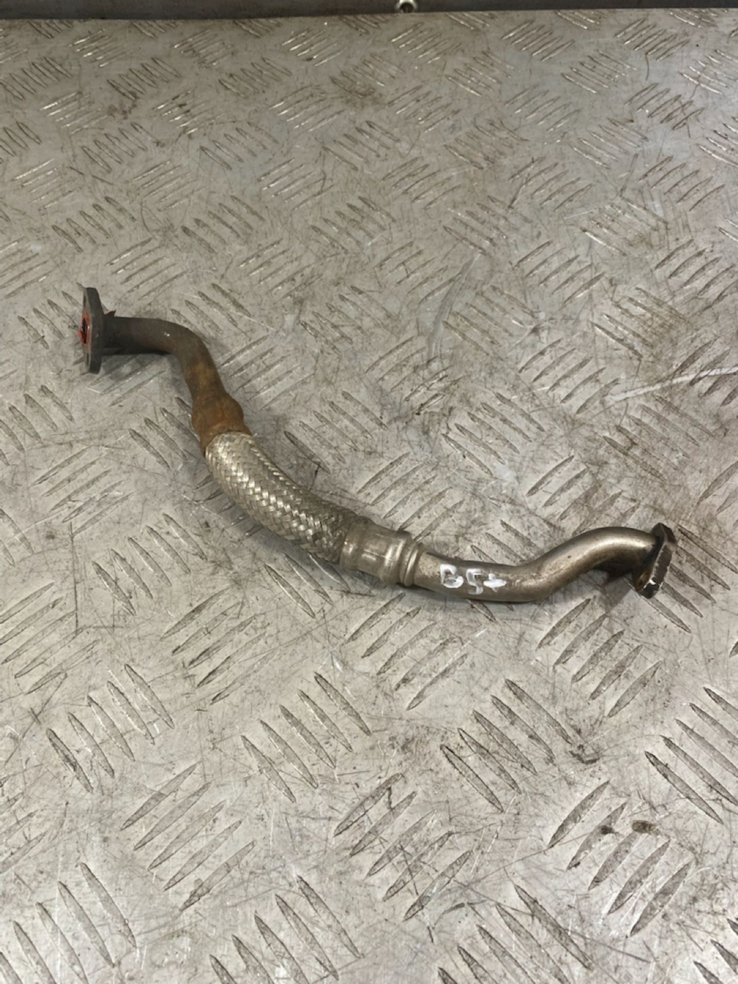 https://ycs.partsauto.market/partsauto-images/thmbs/userImages/7493bedda53ffbba18042670cc6fed05/part/a6bb6479-aa19-464a-ba7e-5d6be2e09d08_1721395677846.jpg